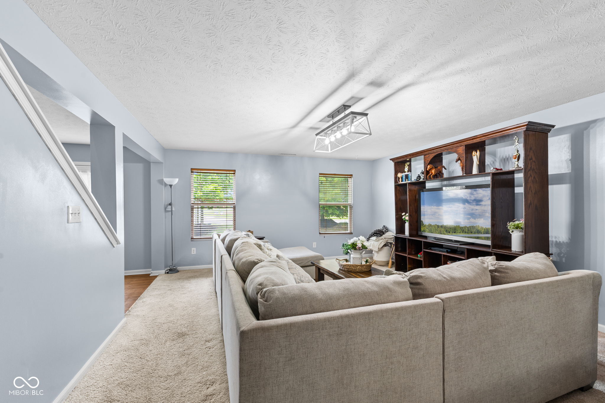 15556 Old Pond Circle