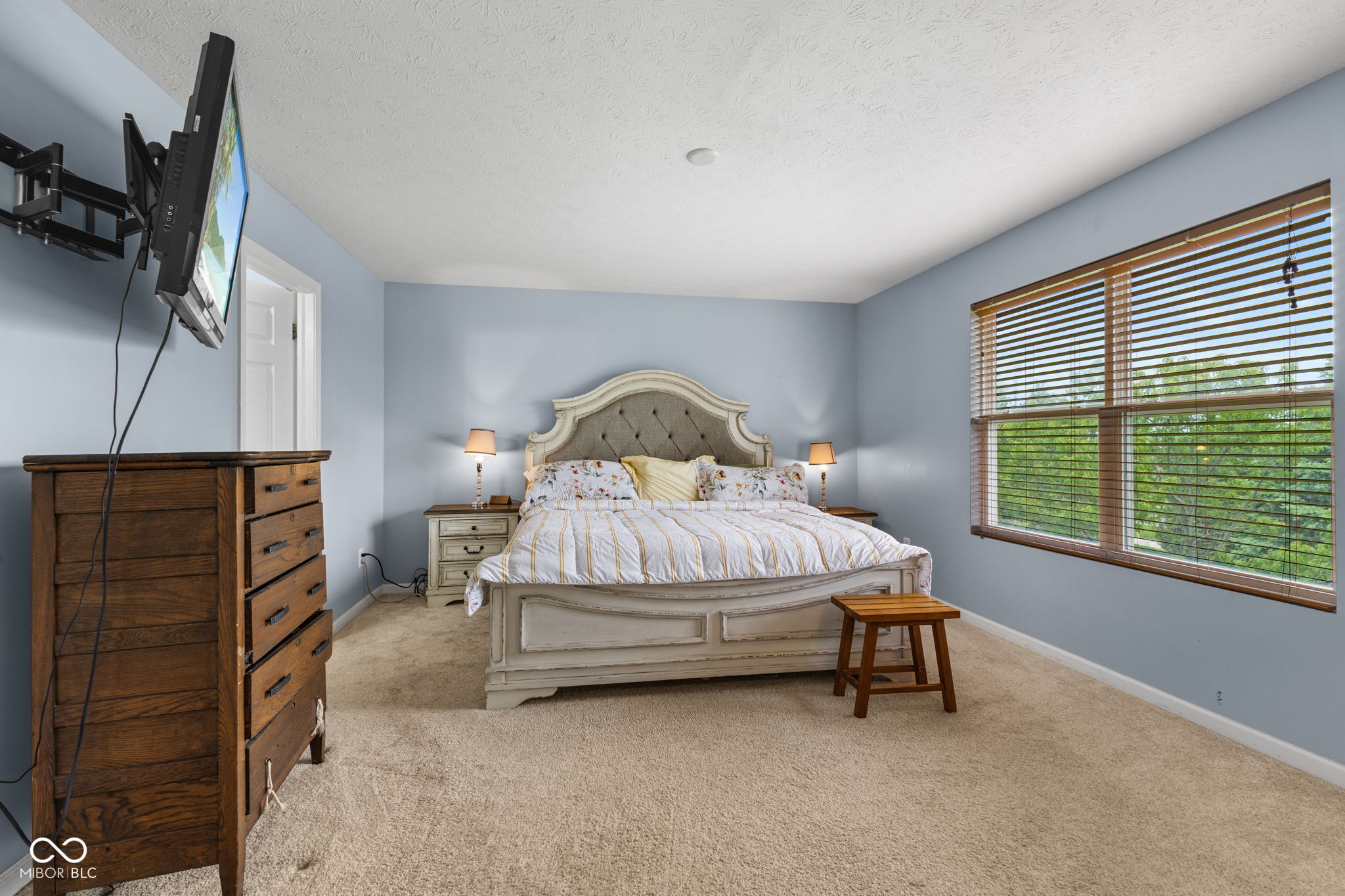 15556 Old Pond Circle