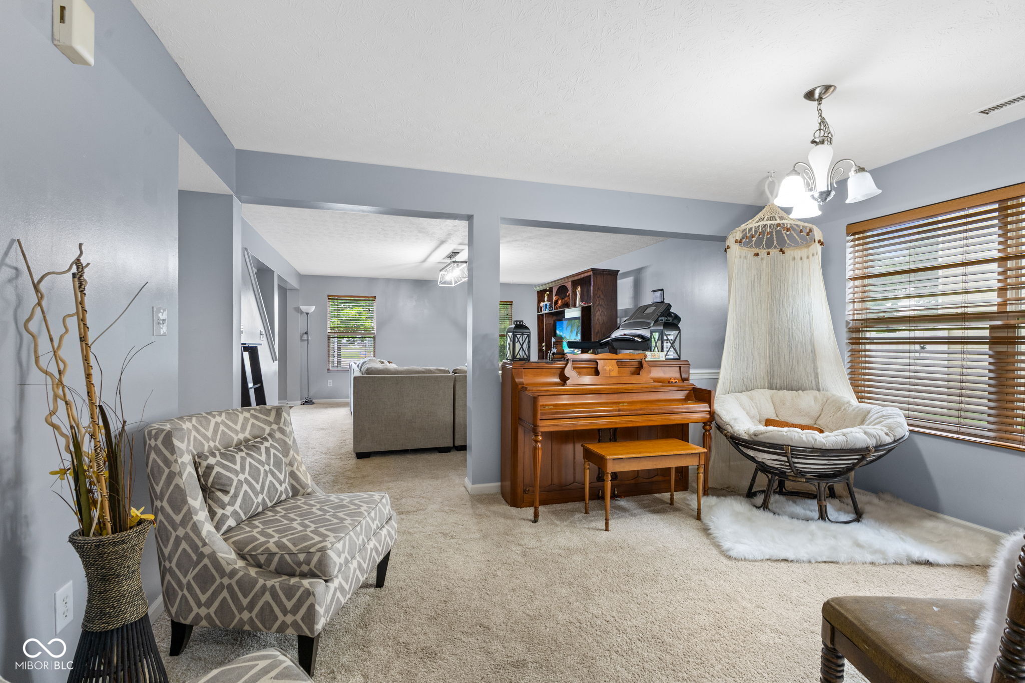 15556 Old Pond Circle