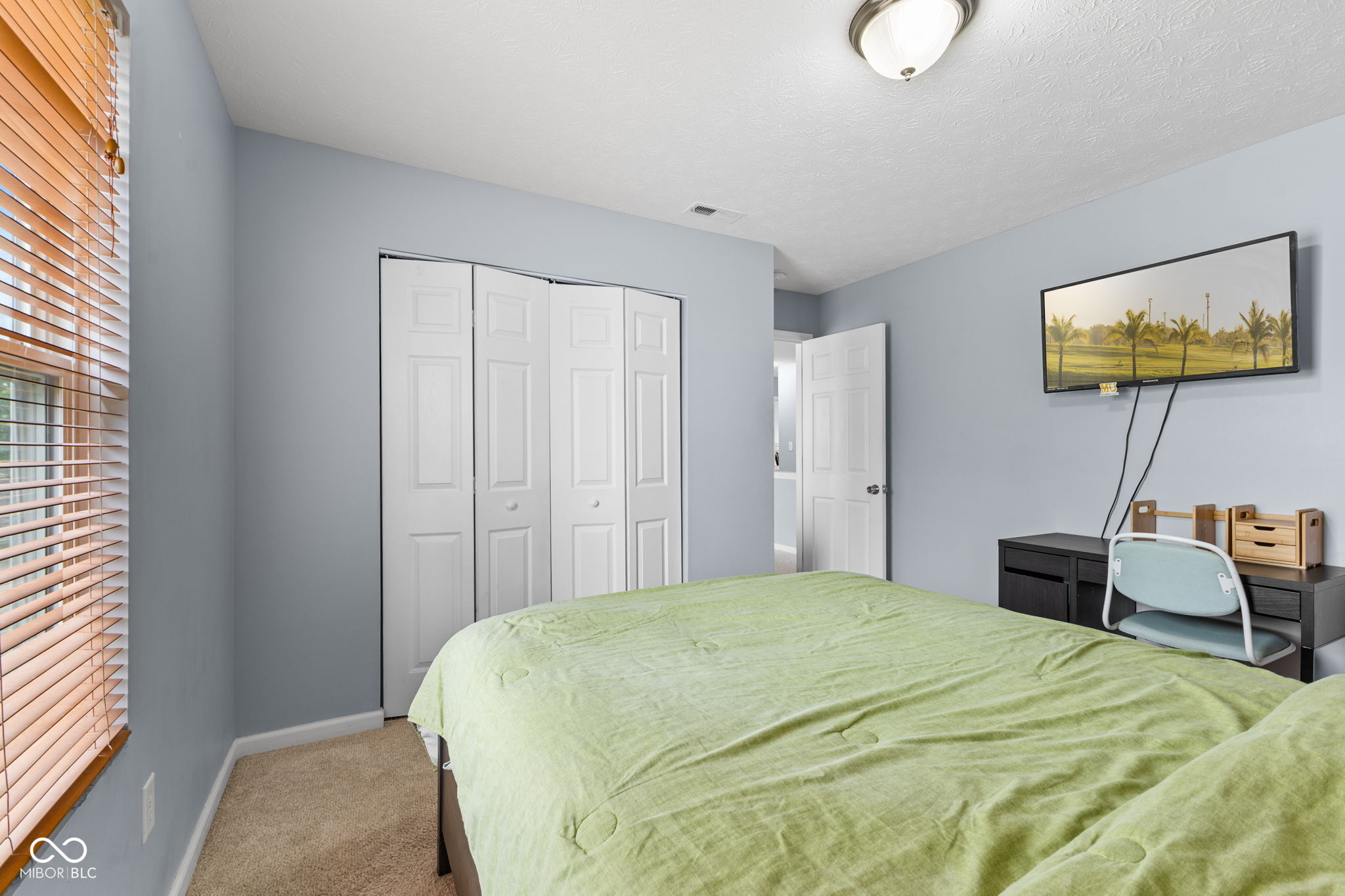 15556 Old Pond Circle