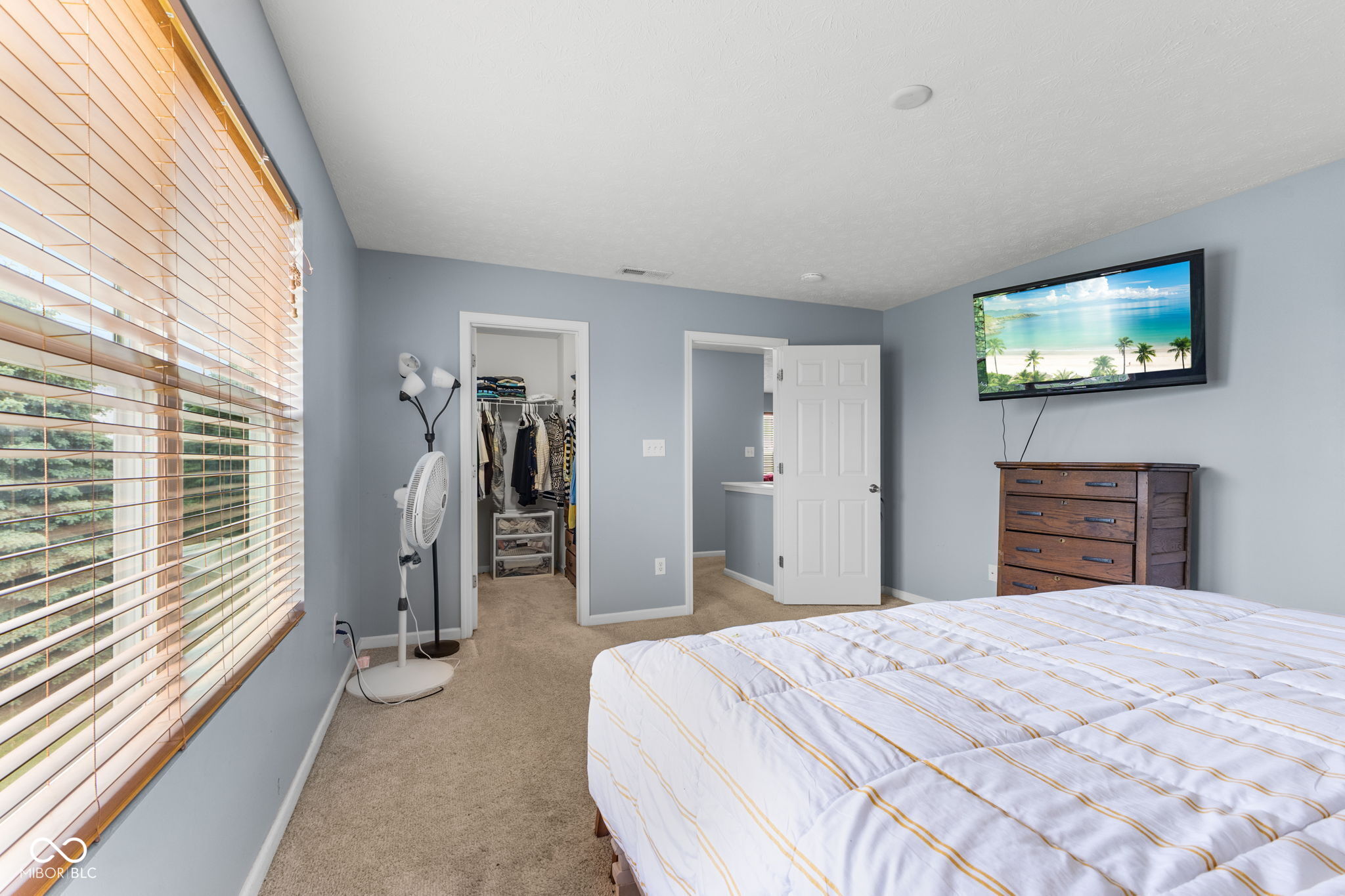 15556 Old Pond Circle