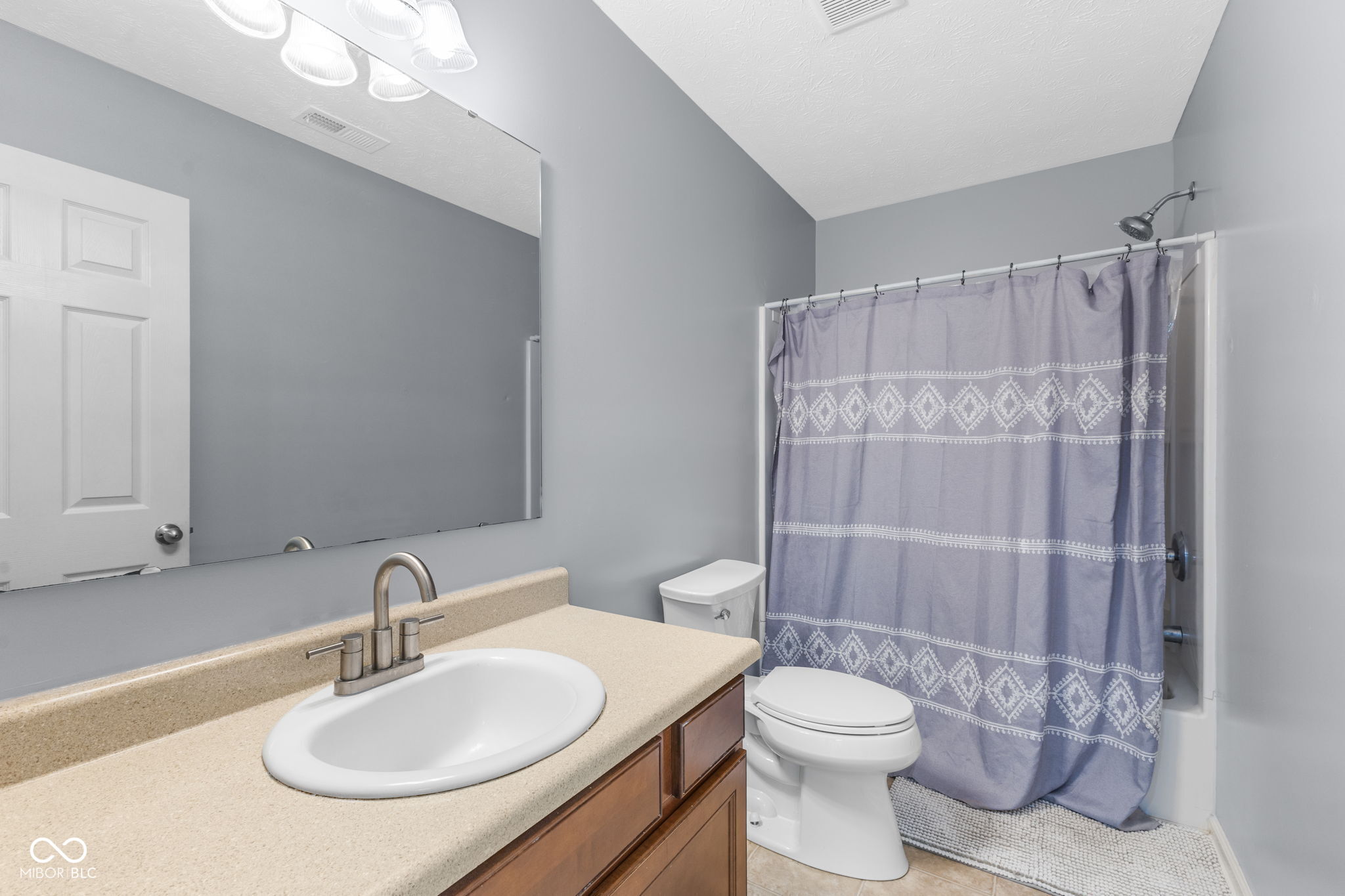 15556 Old Pond Circle