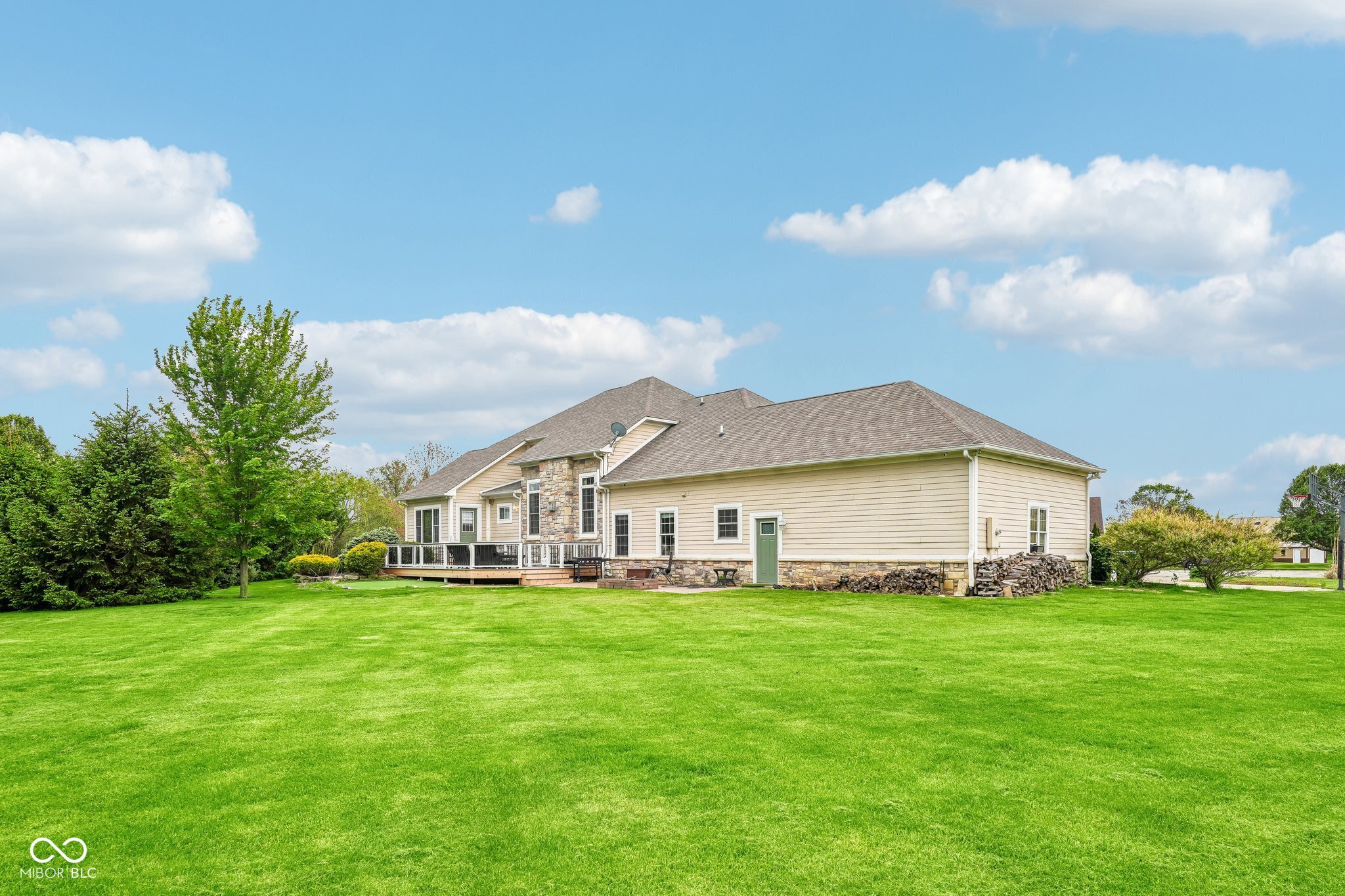 3274 Paddock Road