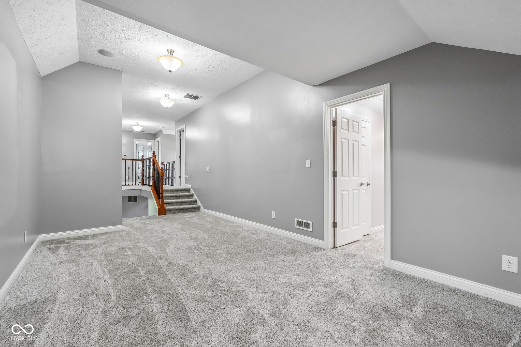 3274 Paddock Road