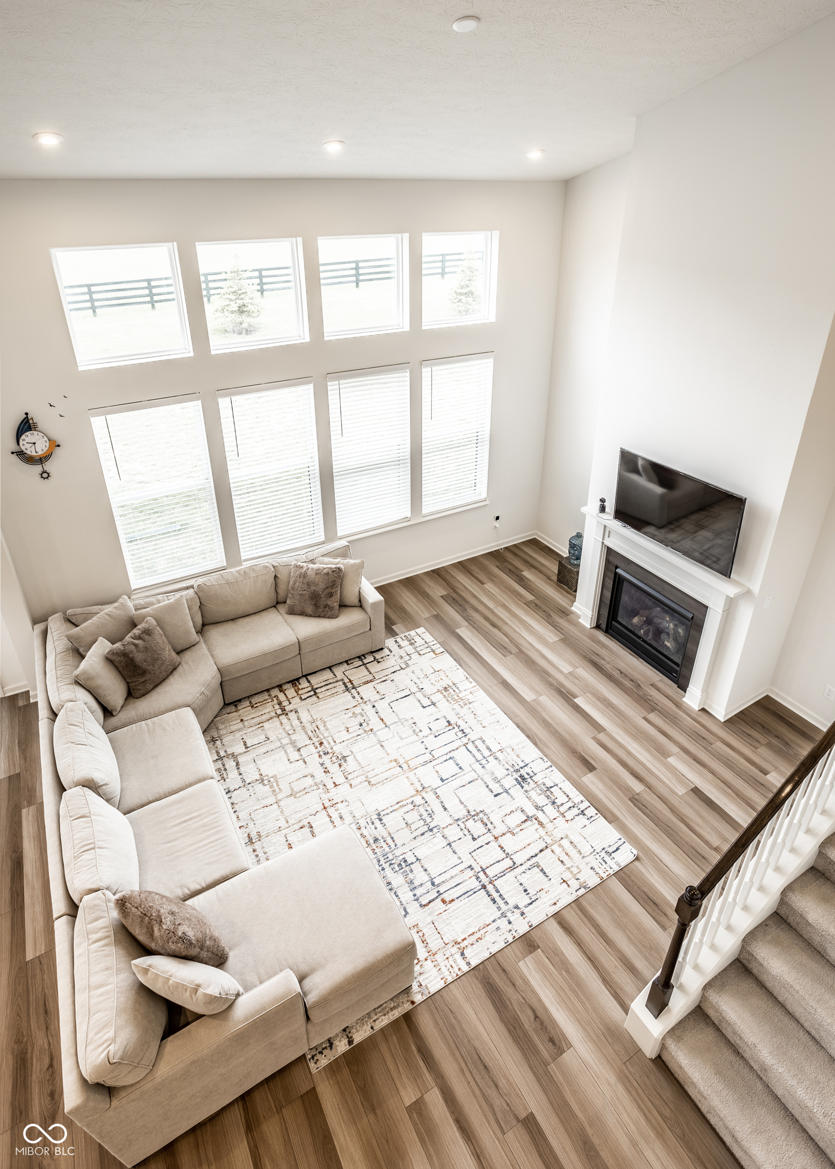 5378 Rose Drive