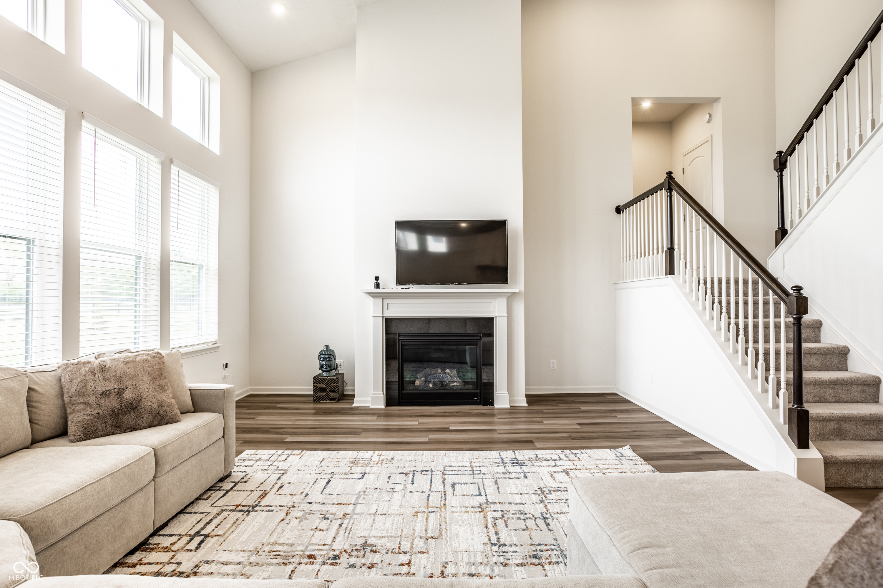 5378 Rose Drive