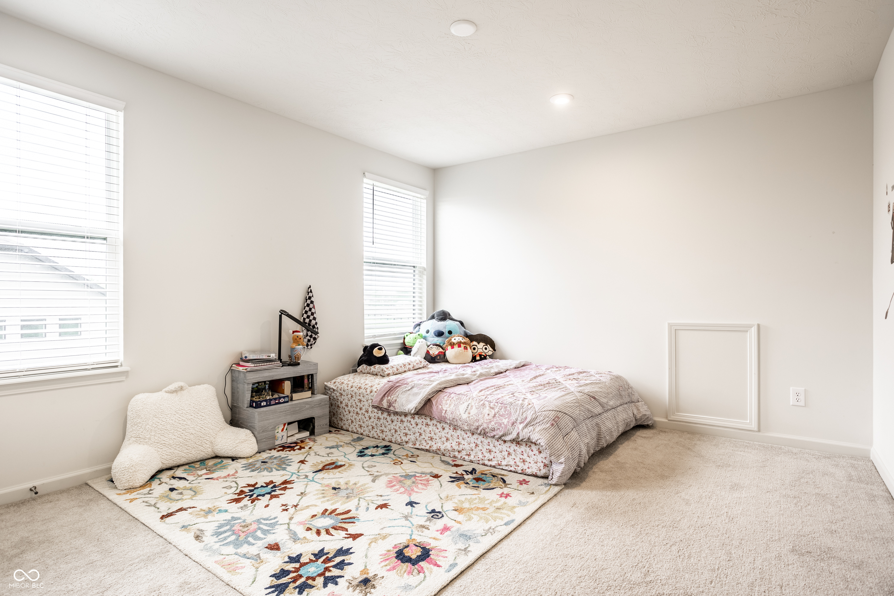 5378 Rose Drive
