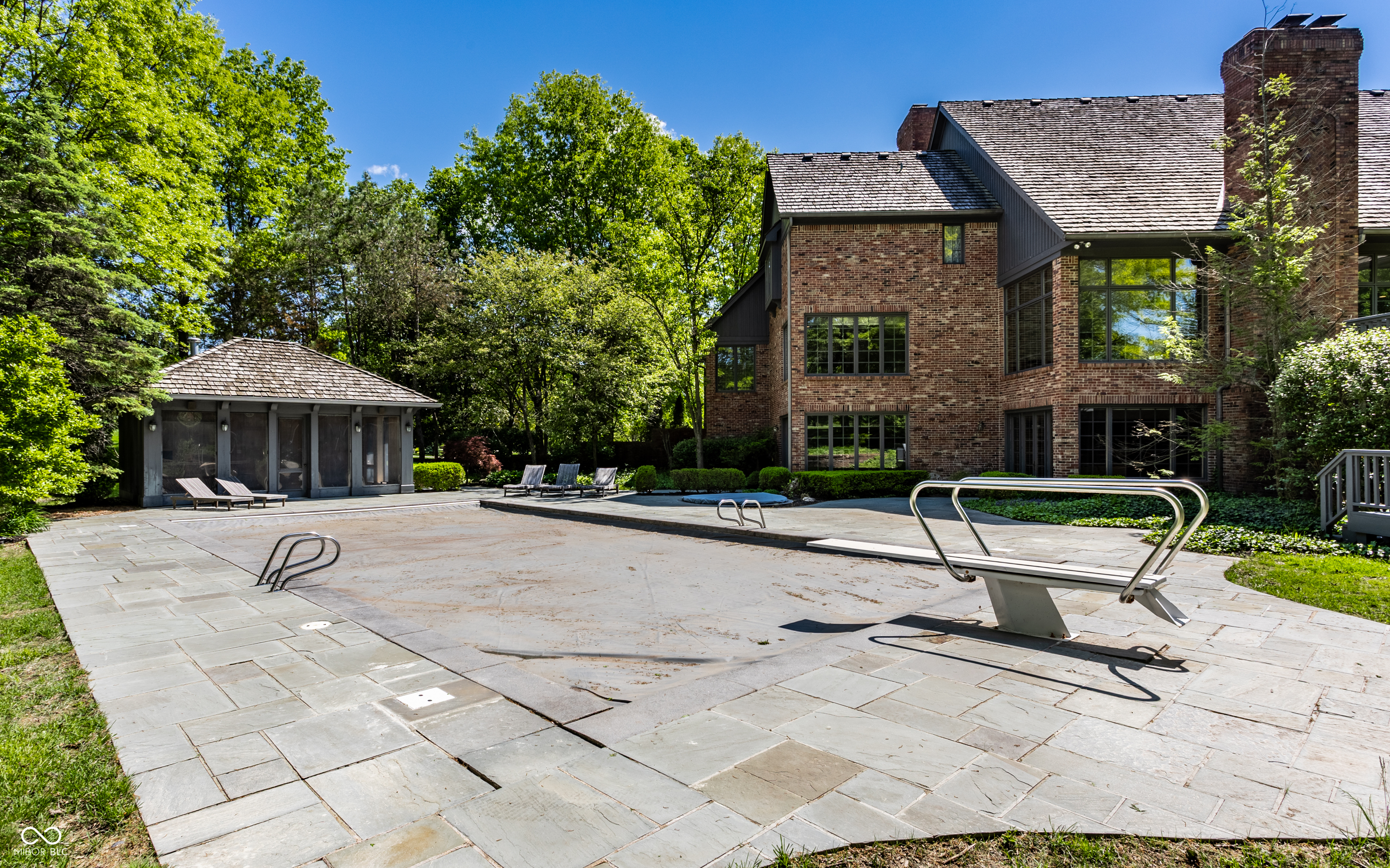14300 Oakbrook Court