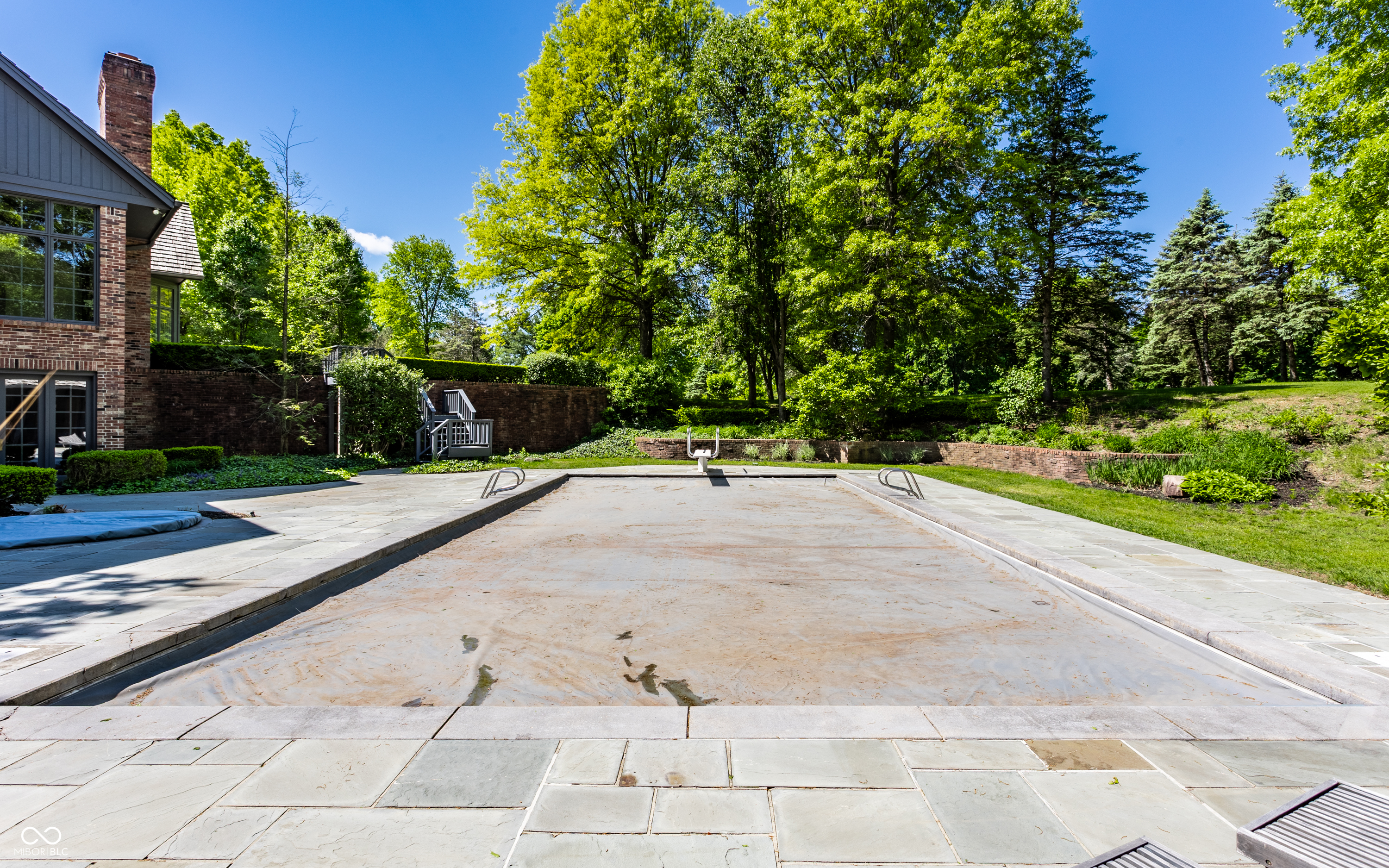 14300 Oakbrook Court