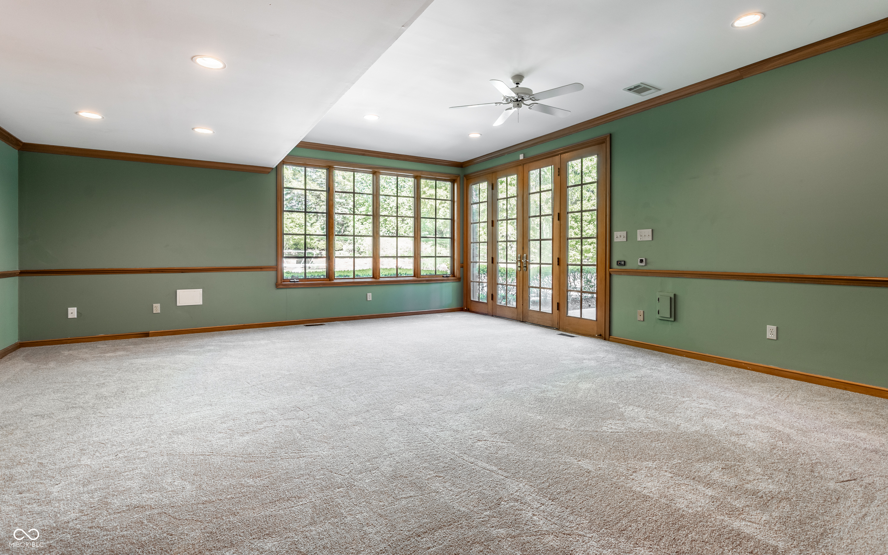 14300 Oakbrook Court