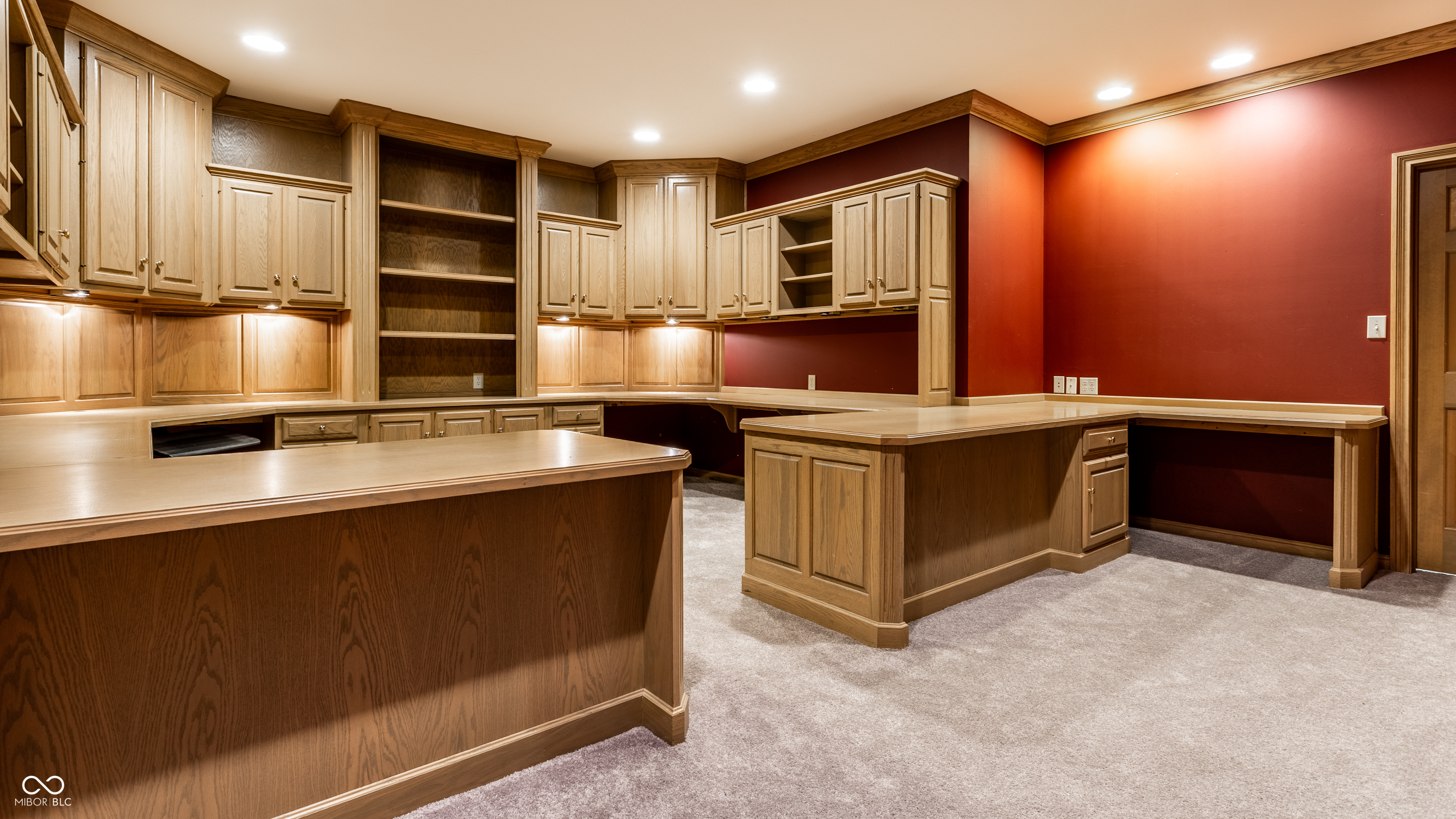14300 Oakbrook Court