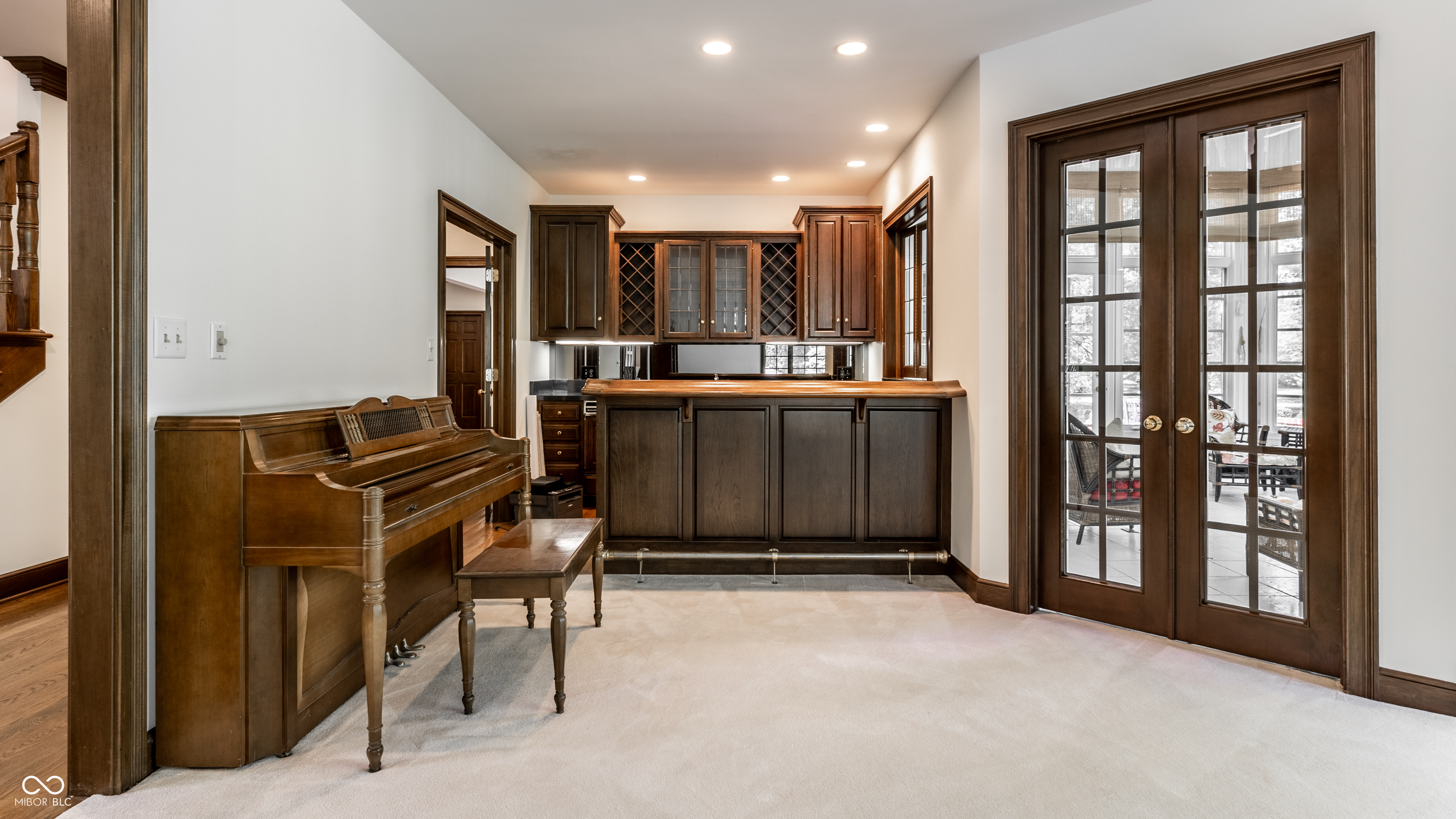 14300 Oakbrook Court