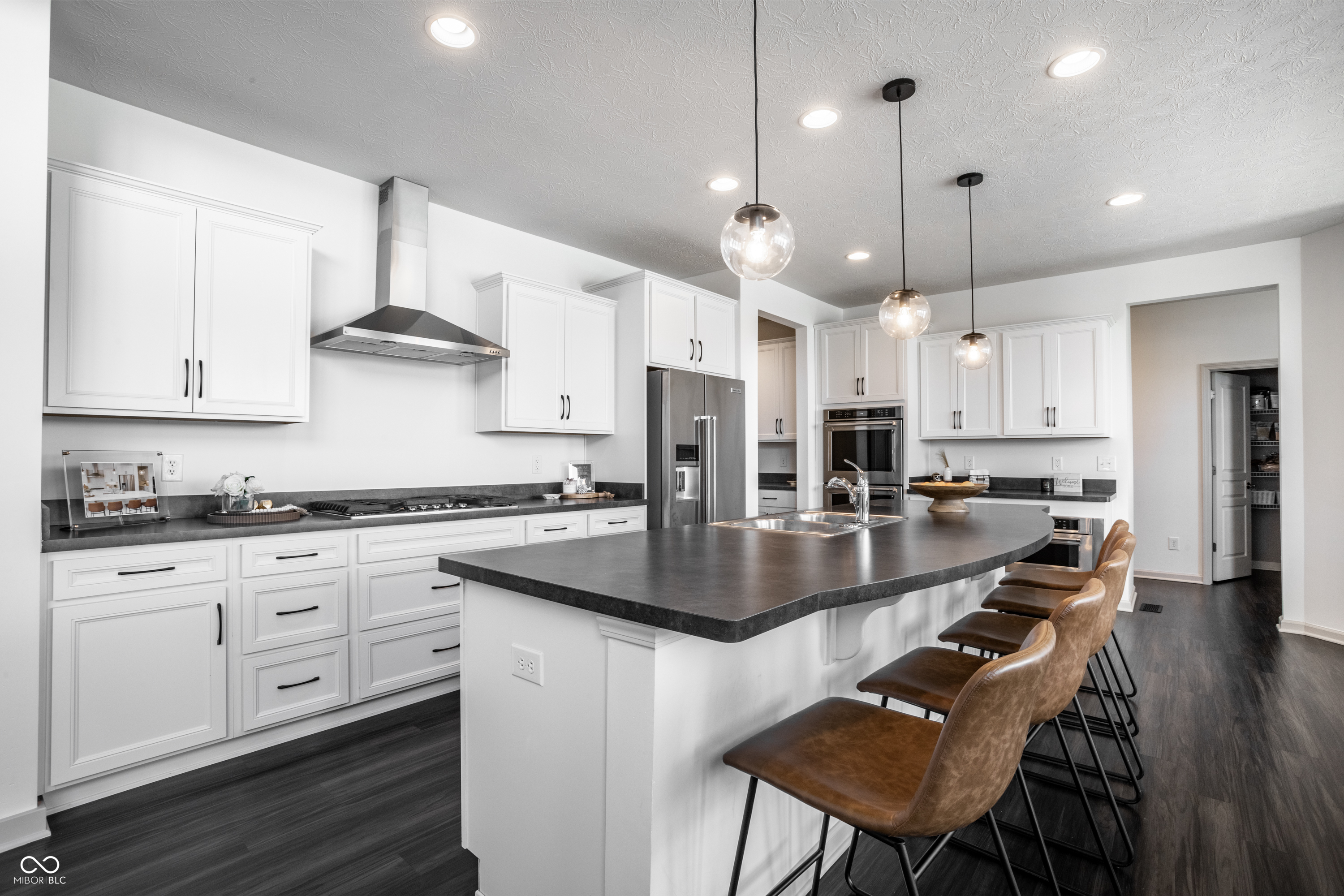 5597 Pecan Court