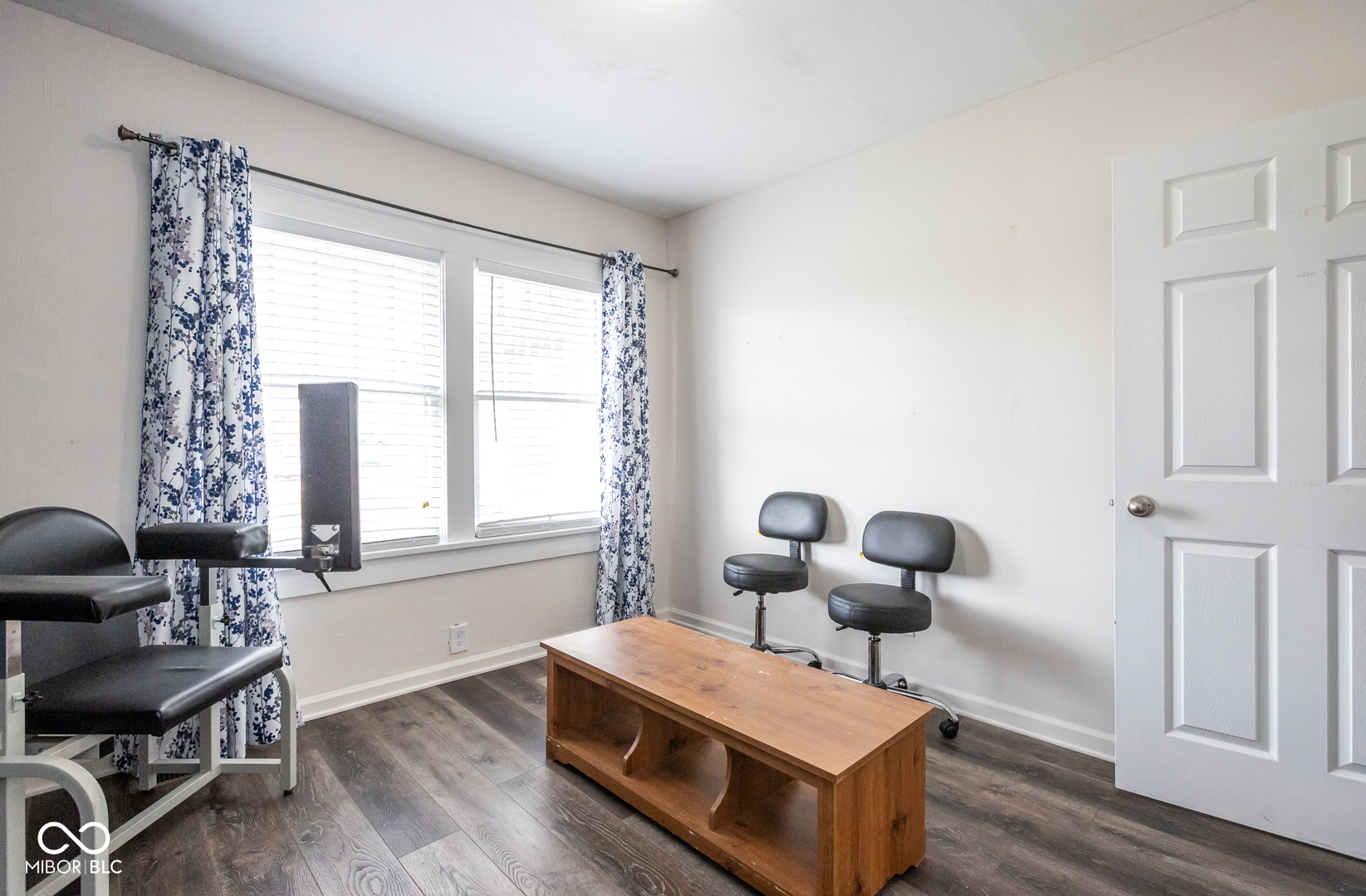 417 W 38th Street