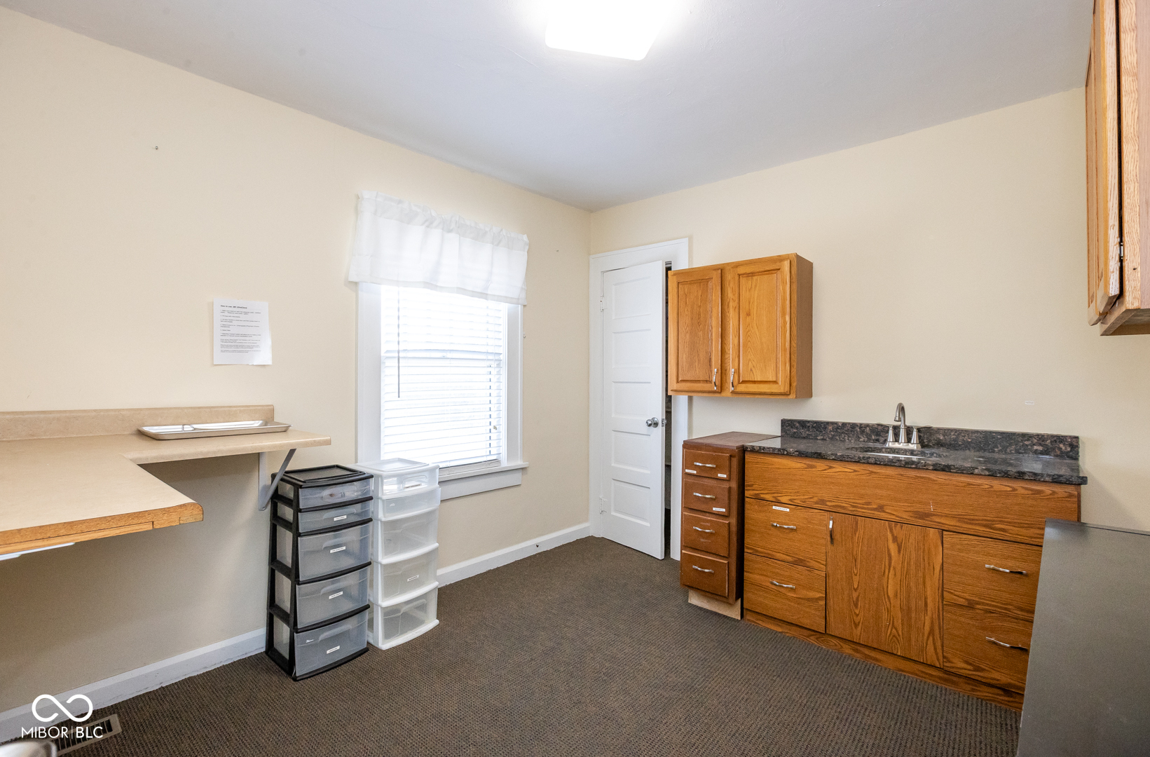 417 W 38th Street