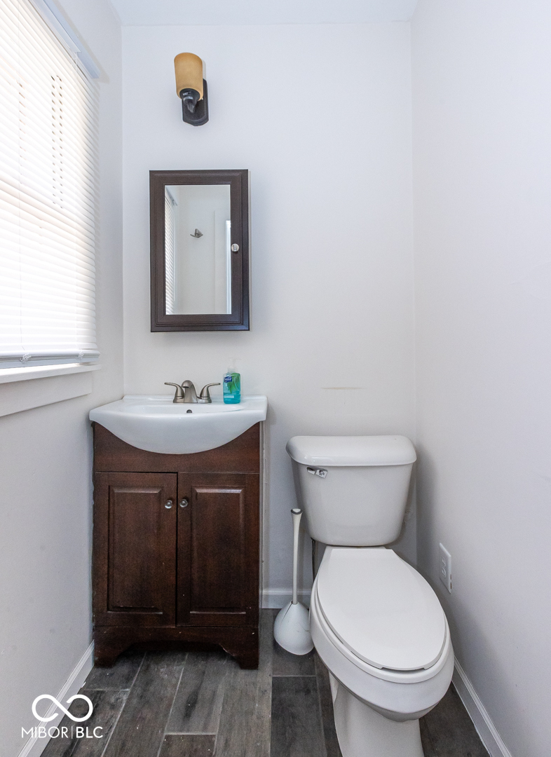417 W 38th Street