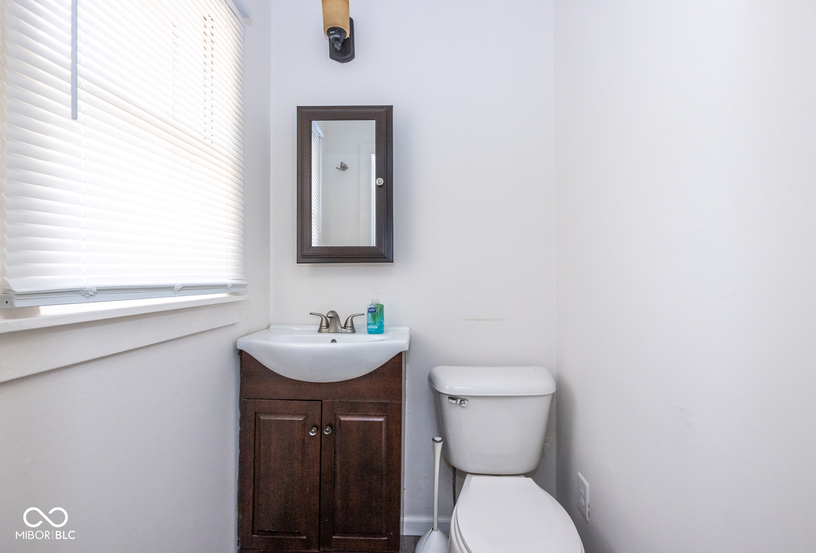 417 W 38th Street