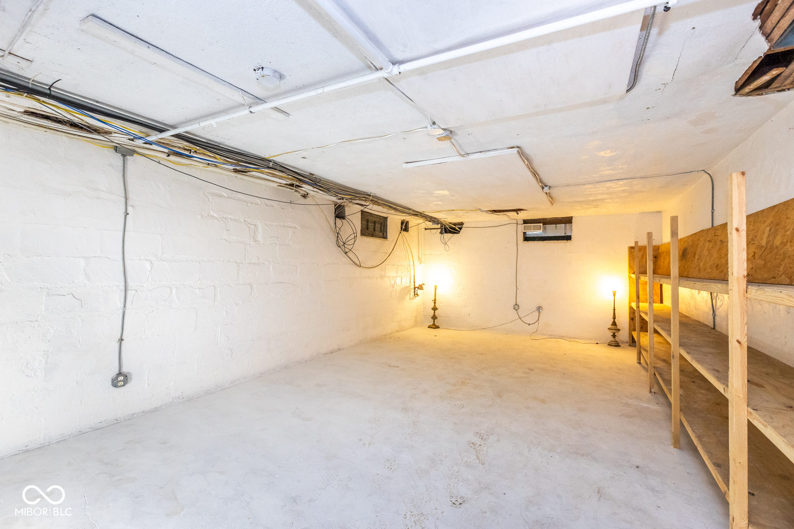 417 W 38th Street