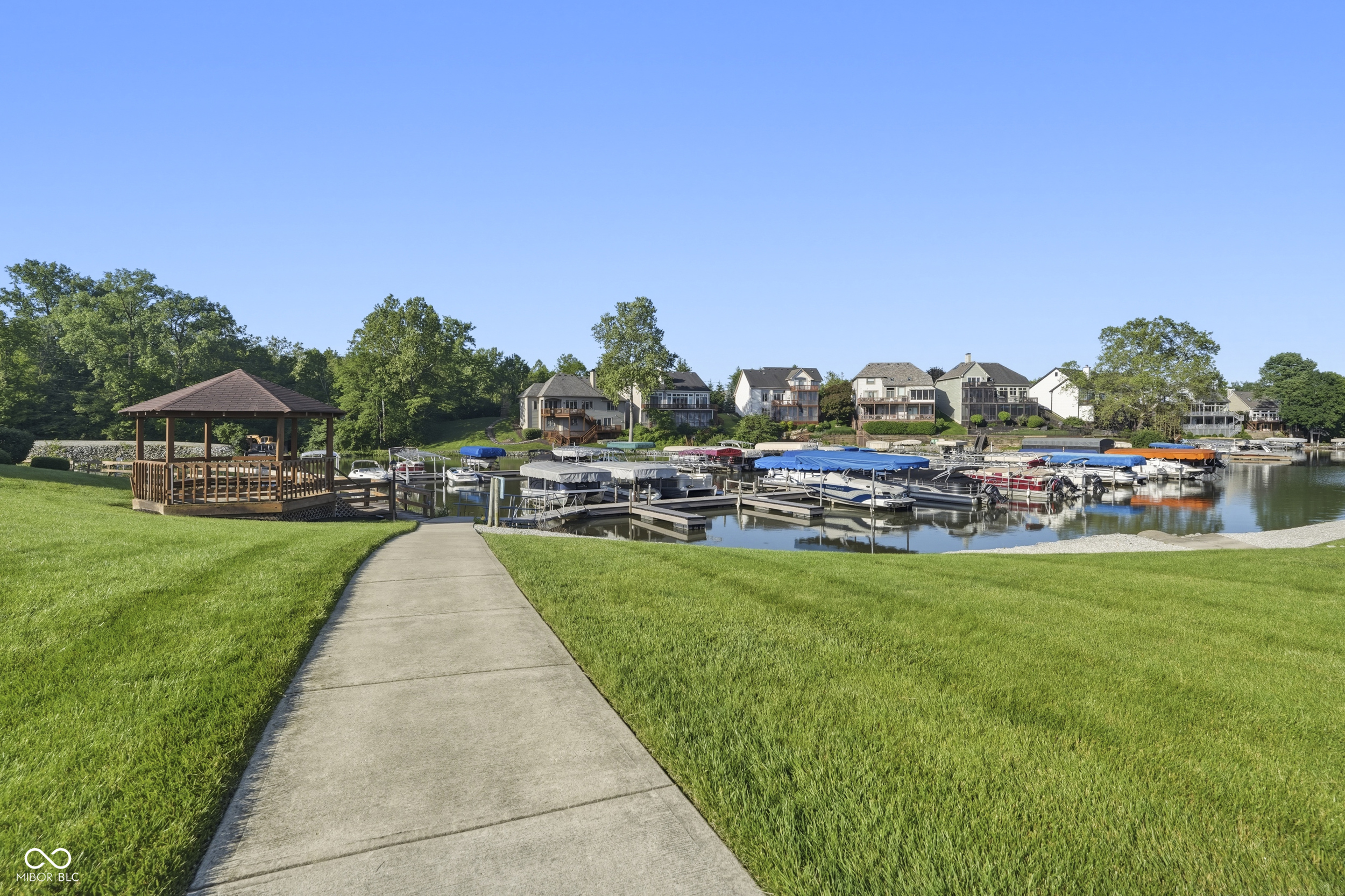 8140 Shorewalk Drive Unit: Unit B