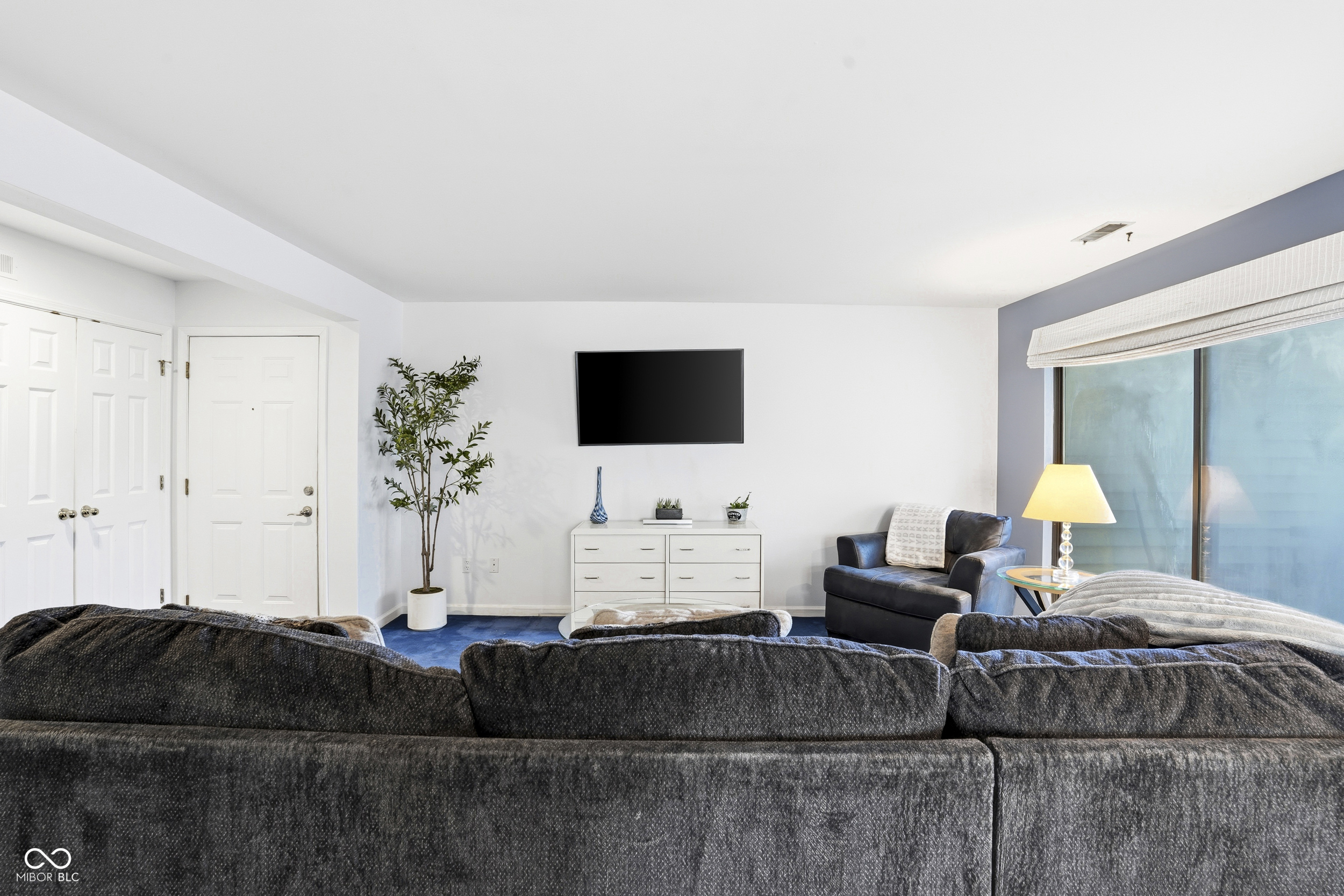 8140 Shorewalk Drive Unit: Unit B