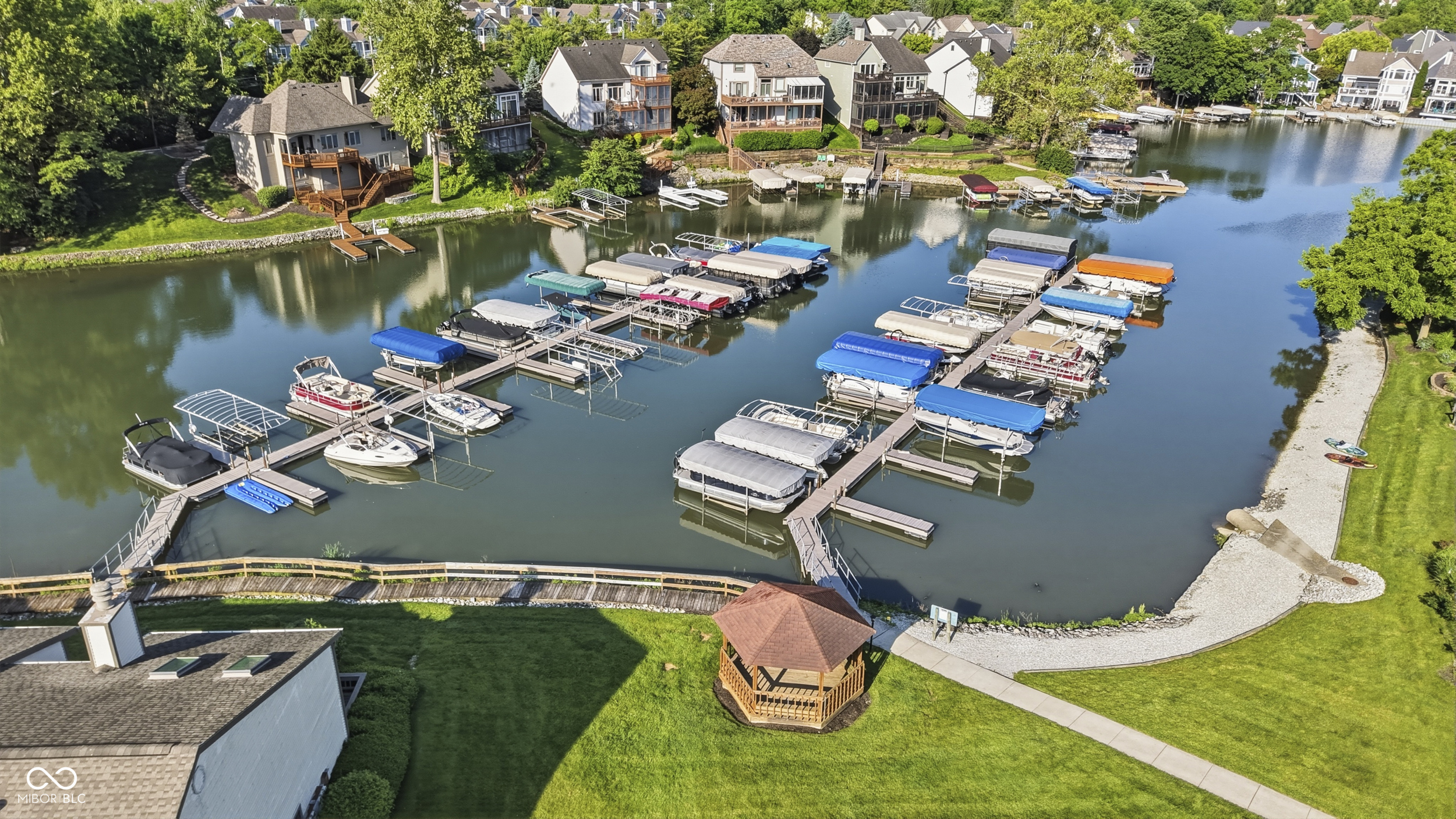 8140 Shorewalk Drive Unit: Unit B