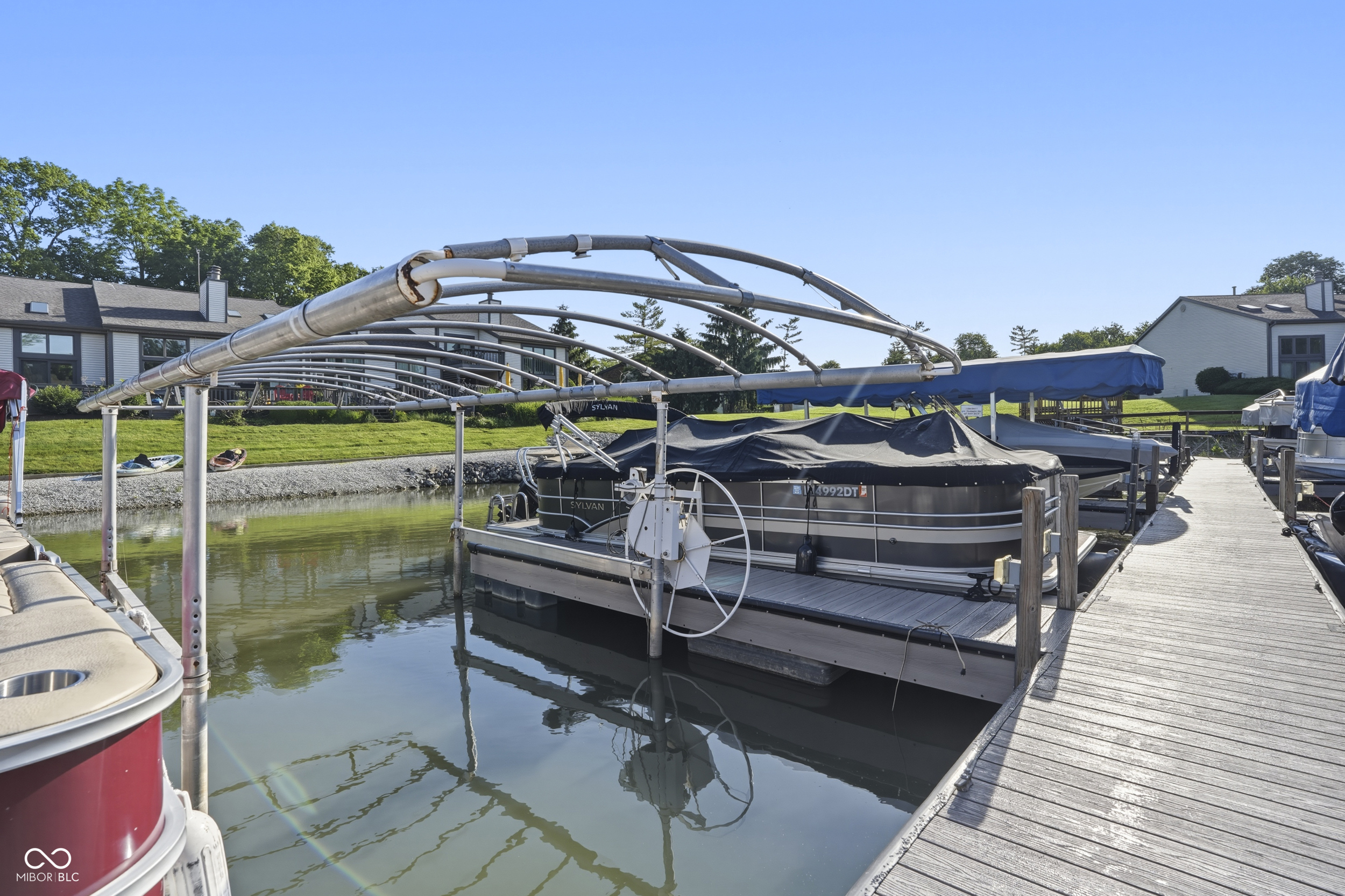 8140 Shorewalk Drive Unit: Unit B