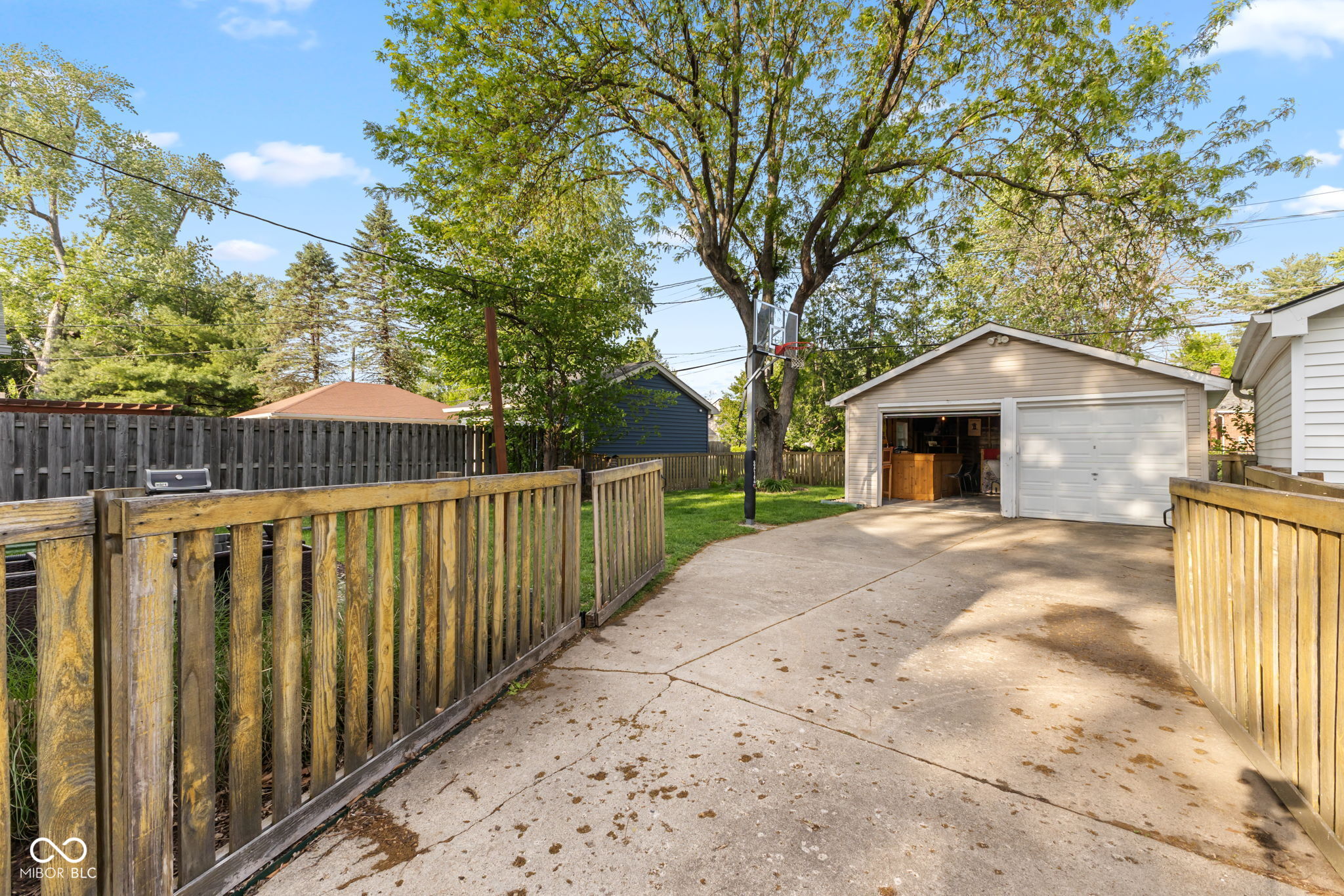 6157 Kingsley Drive