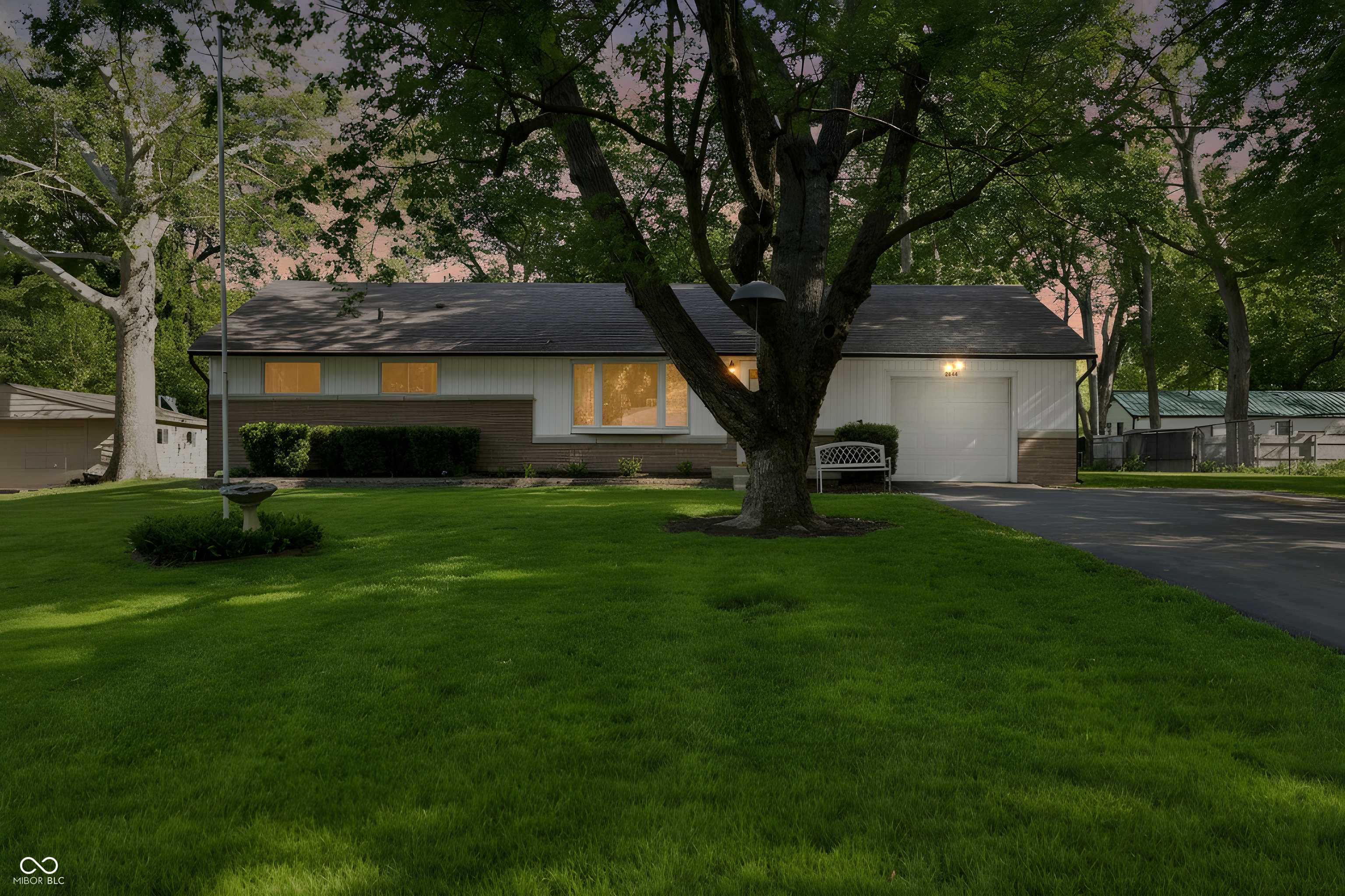 2844 Canterbury Lane