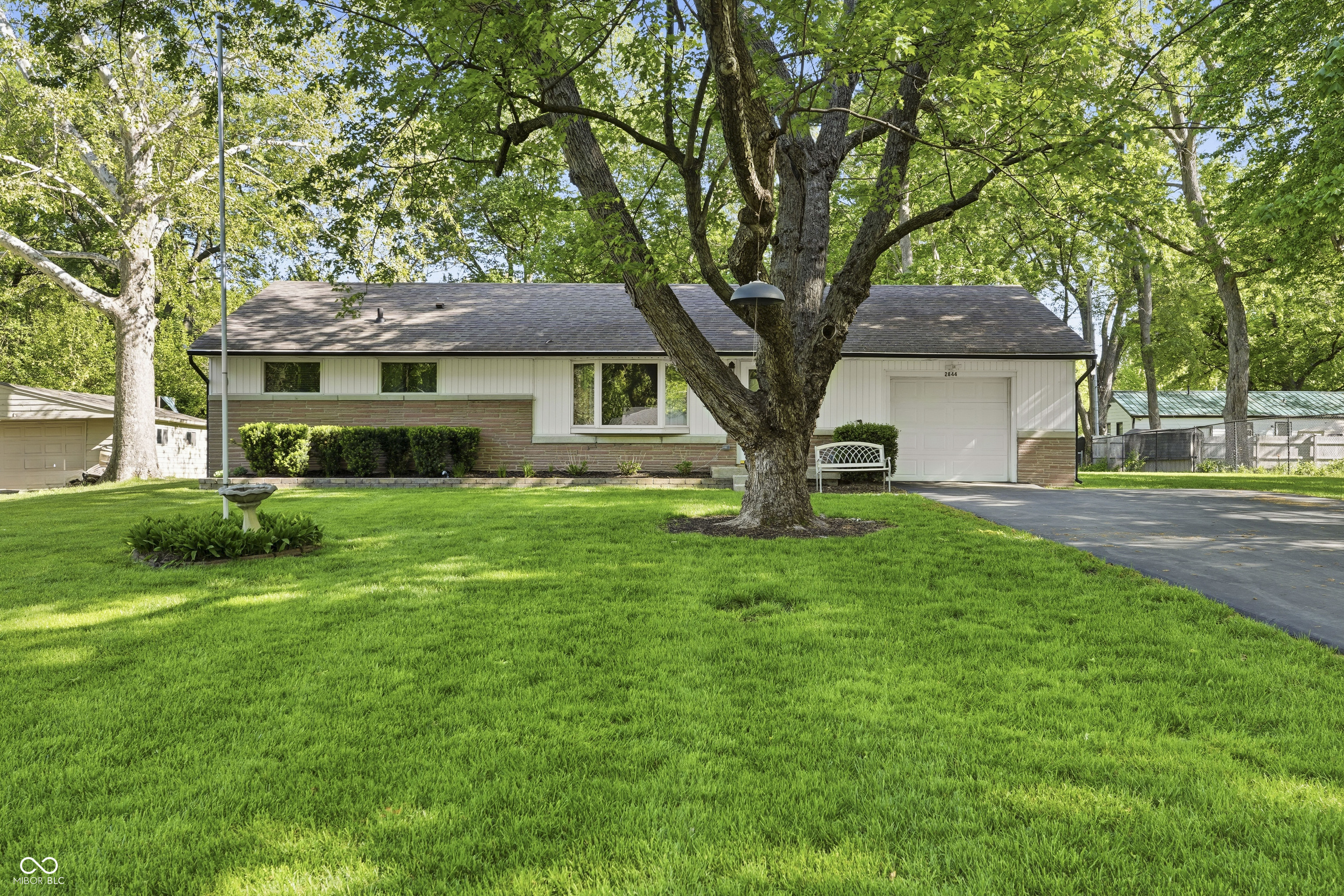 2844 Canterbury Lane