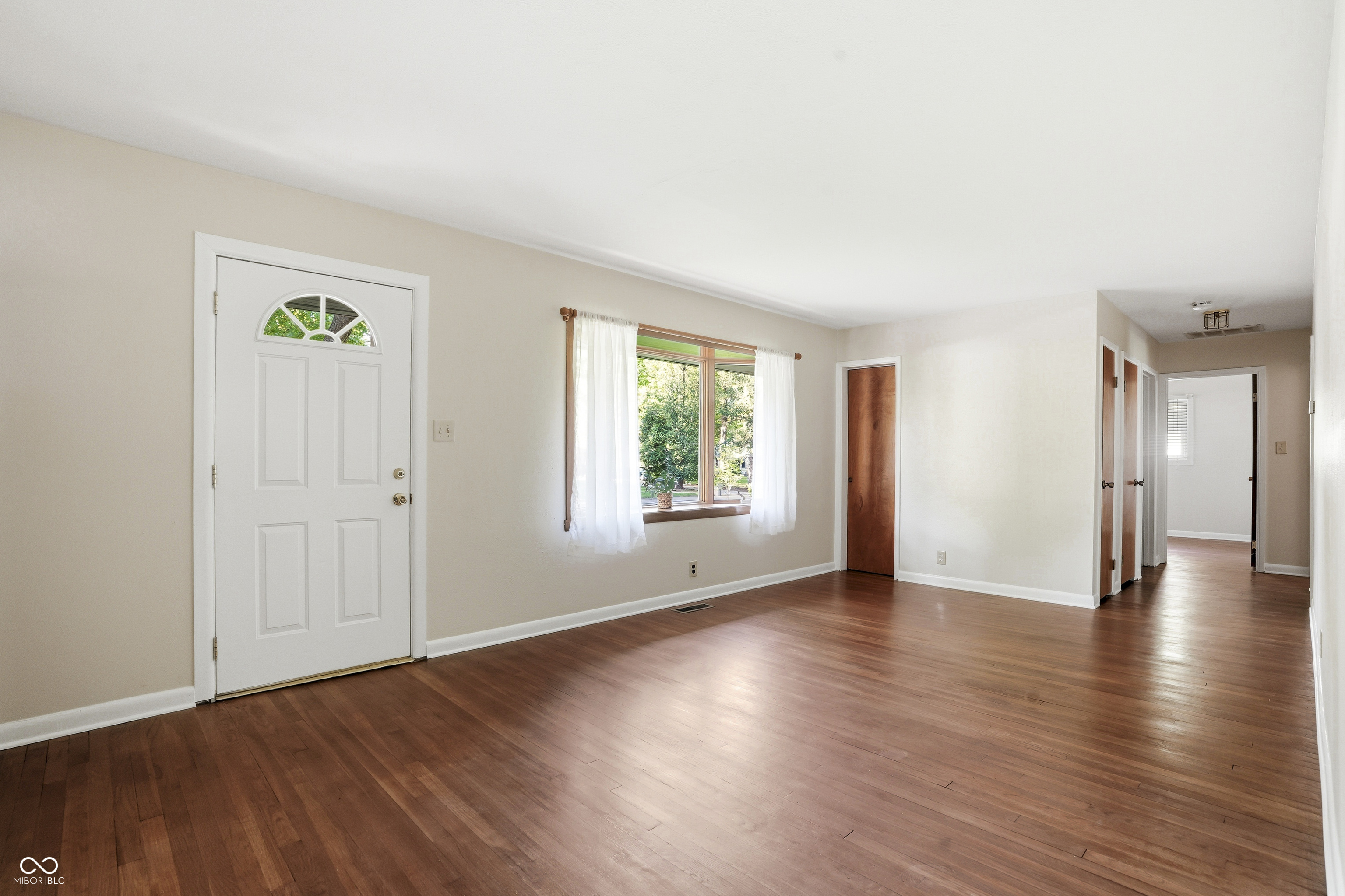 2844 Canterbury Lane