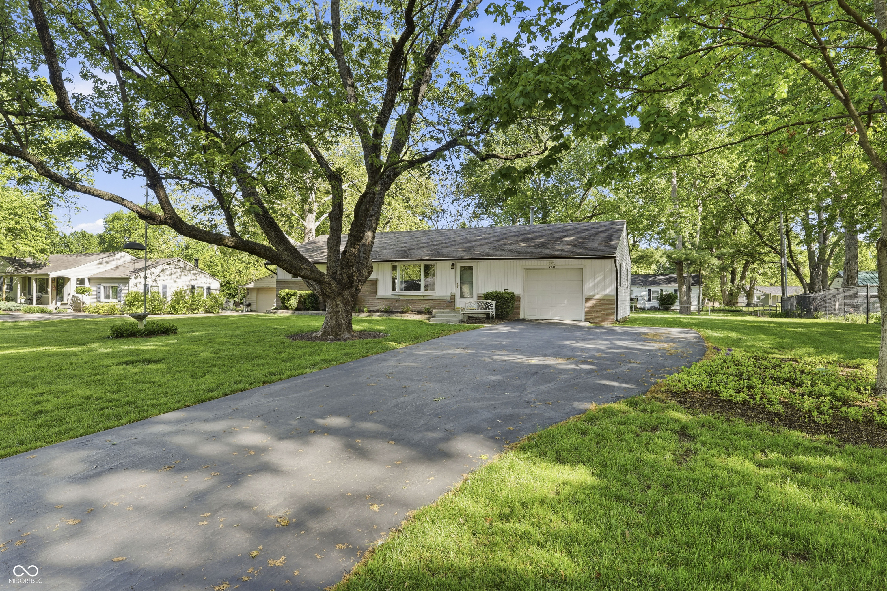 2844 Canterbury Lane
