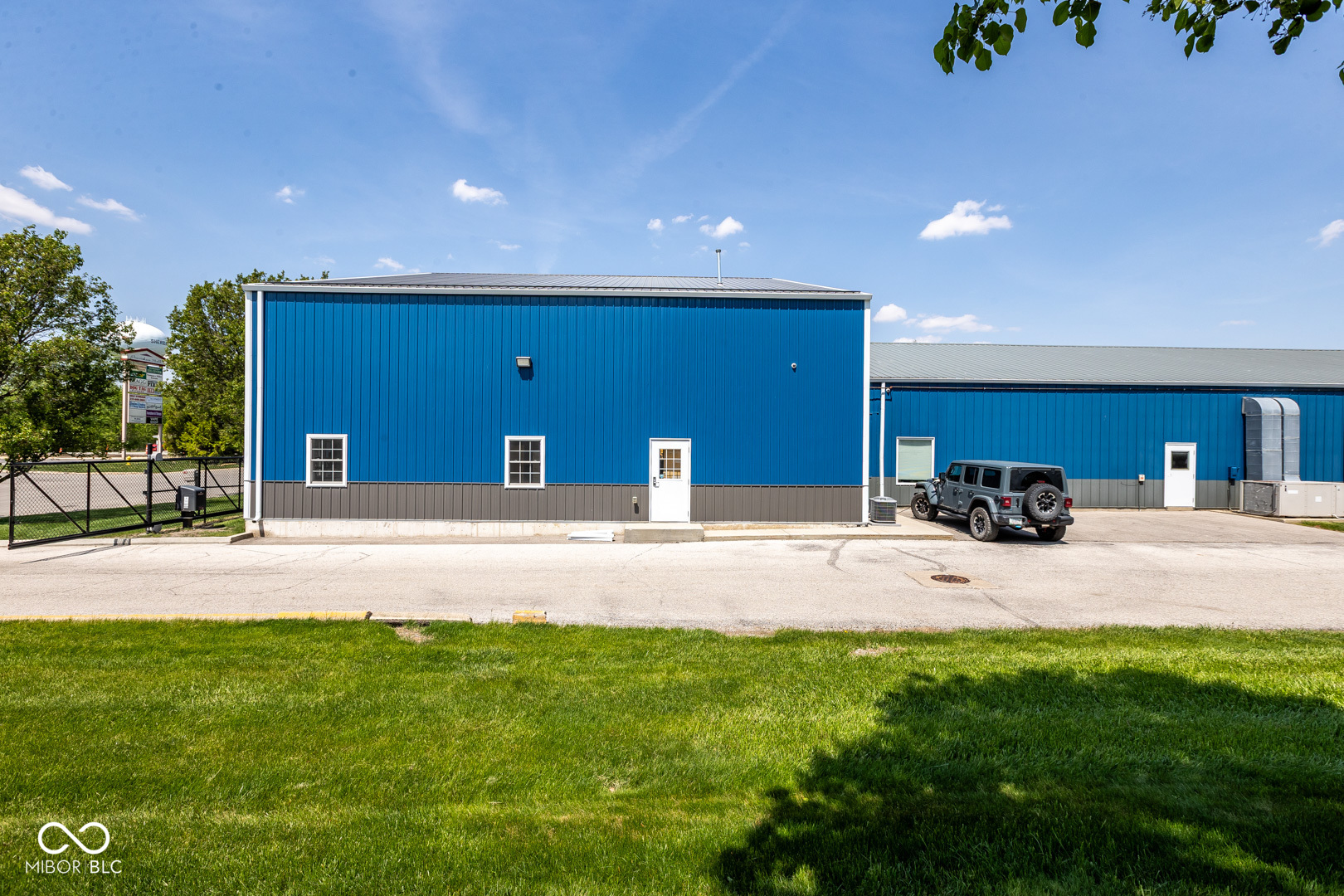 3893 W State Road 47