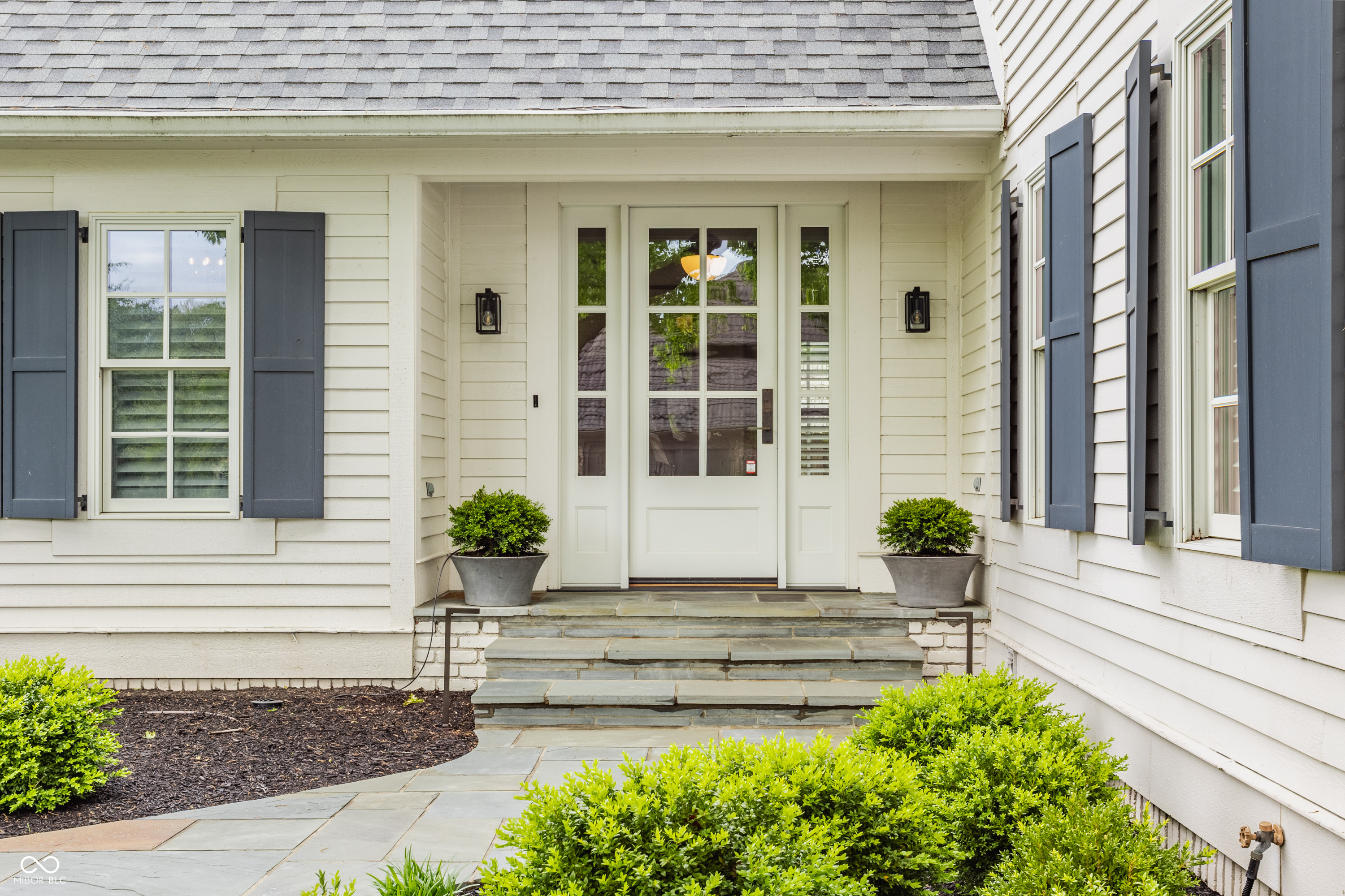 532 Dorset Boulevard