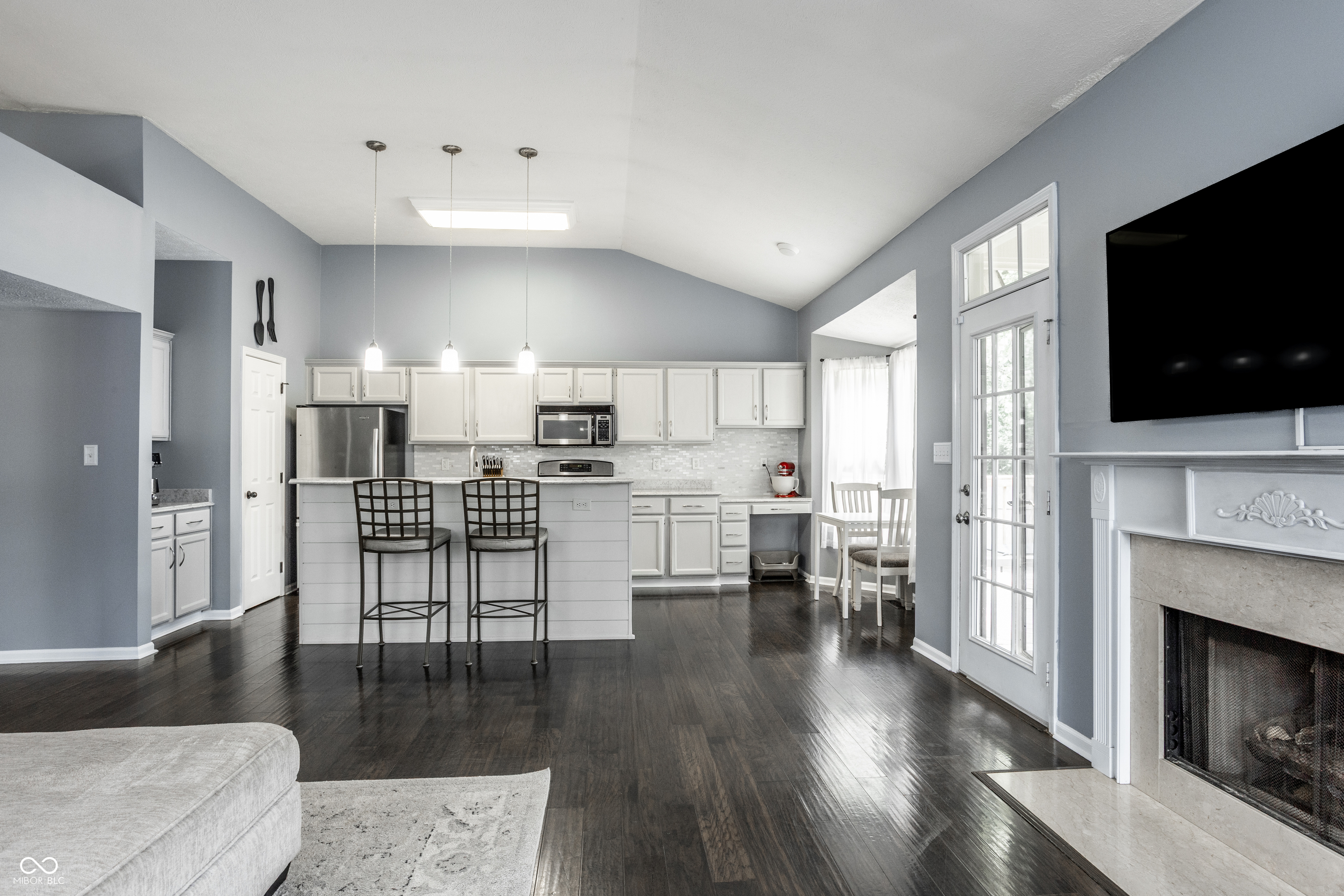 3129 Bretton Court