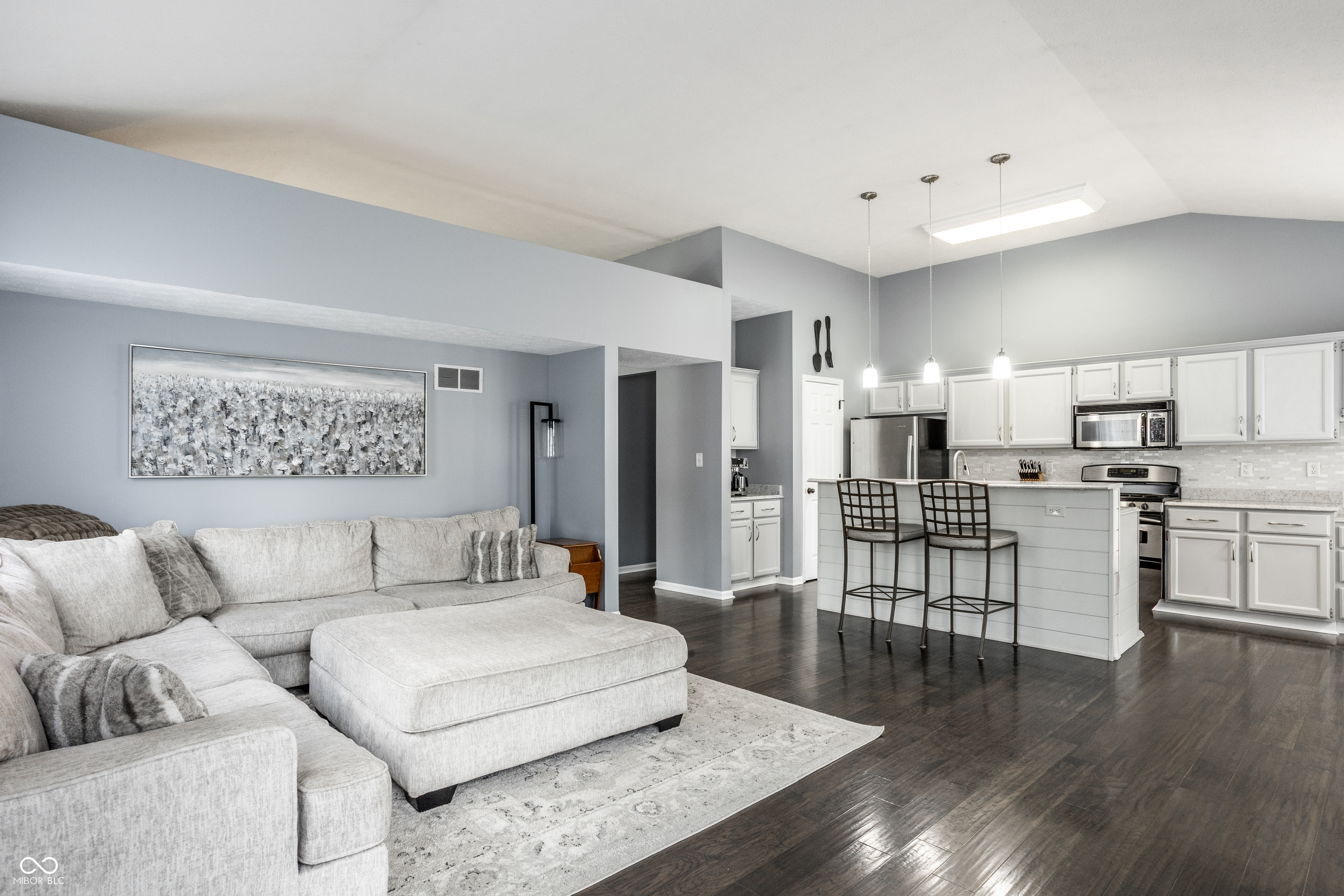 3129 Bretton Court