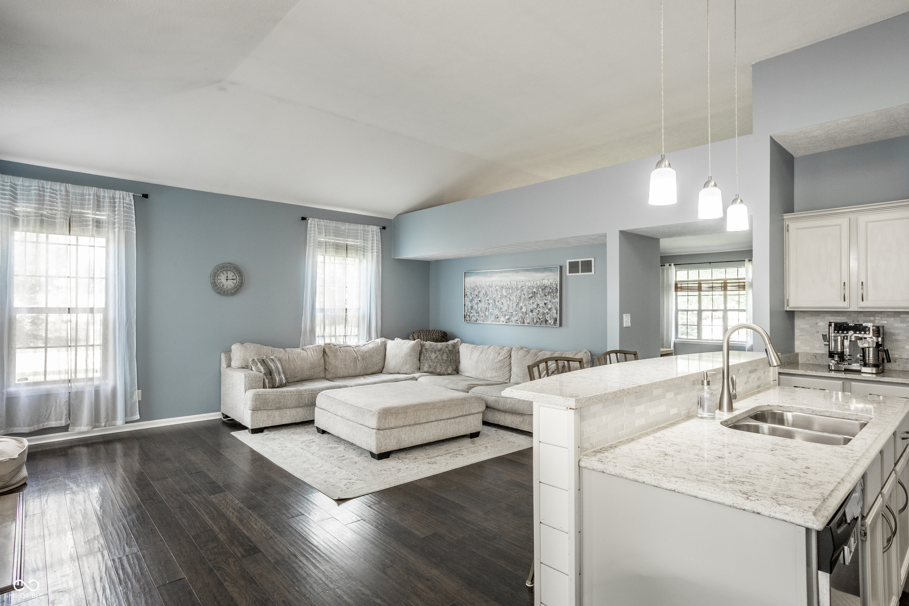 3129 Bretton Court