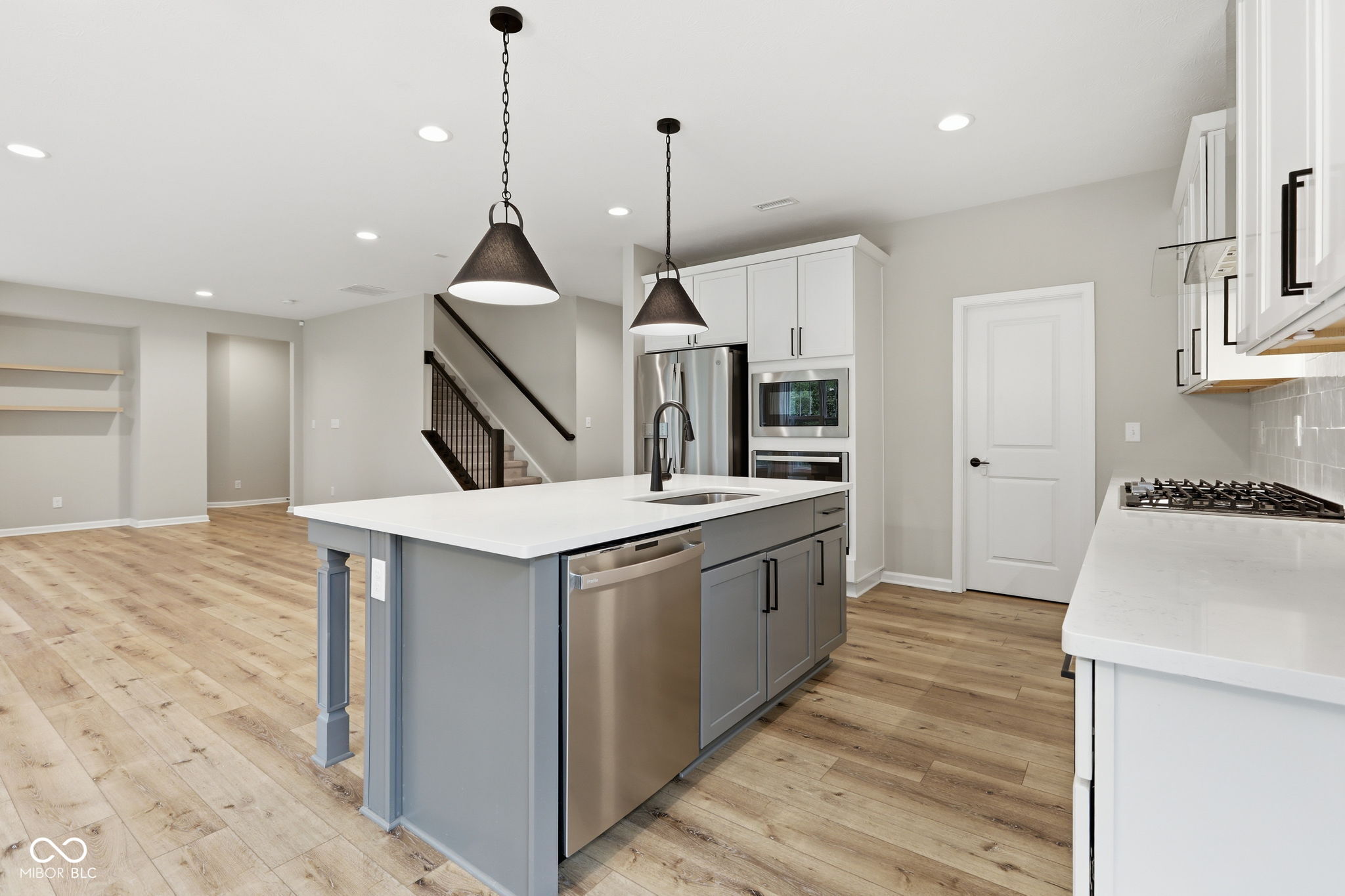 6870 Hidden Meadow Pass