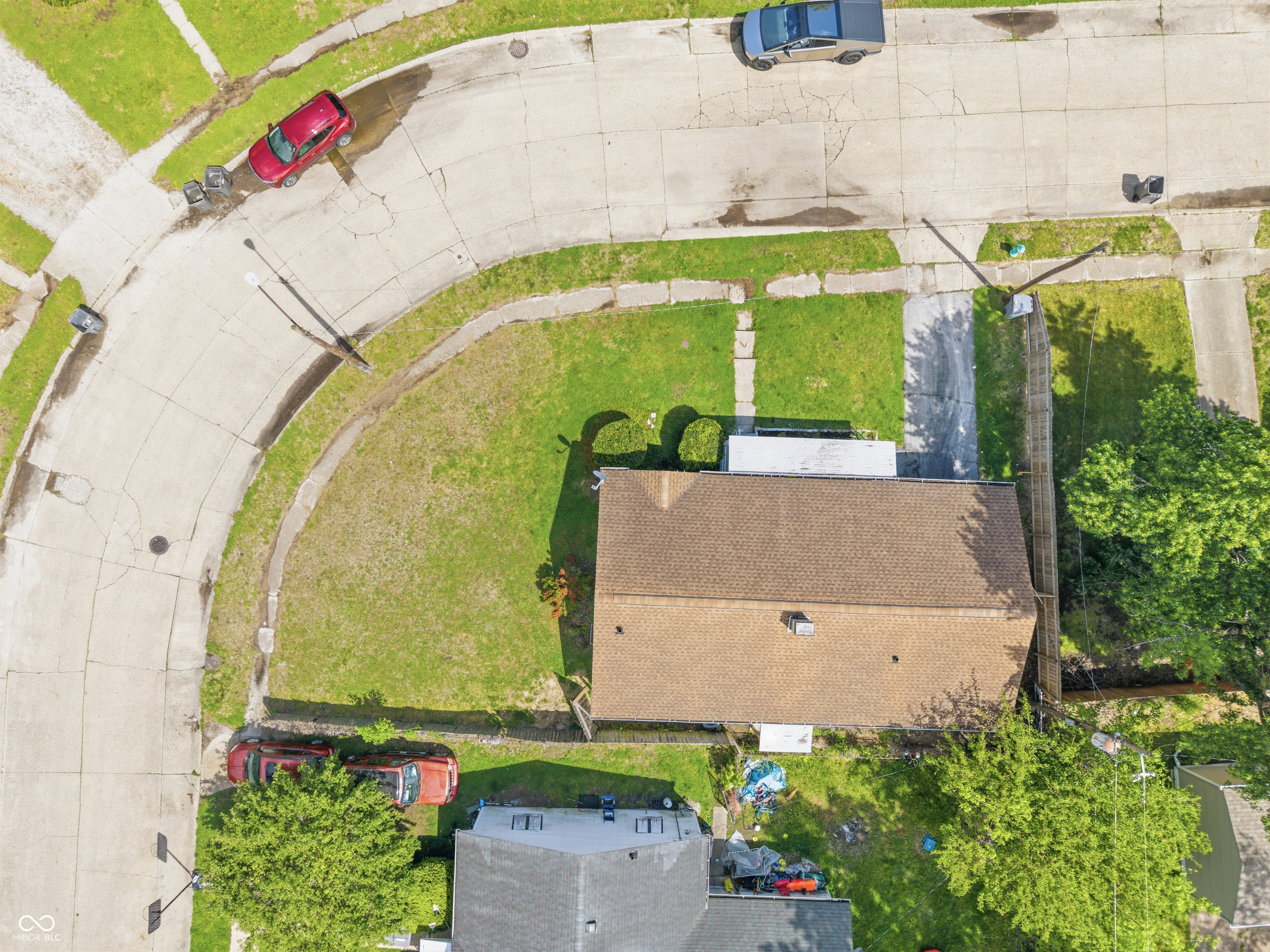 1441 W Lynn Drive