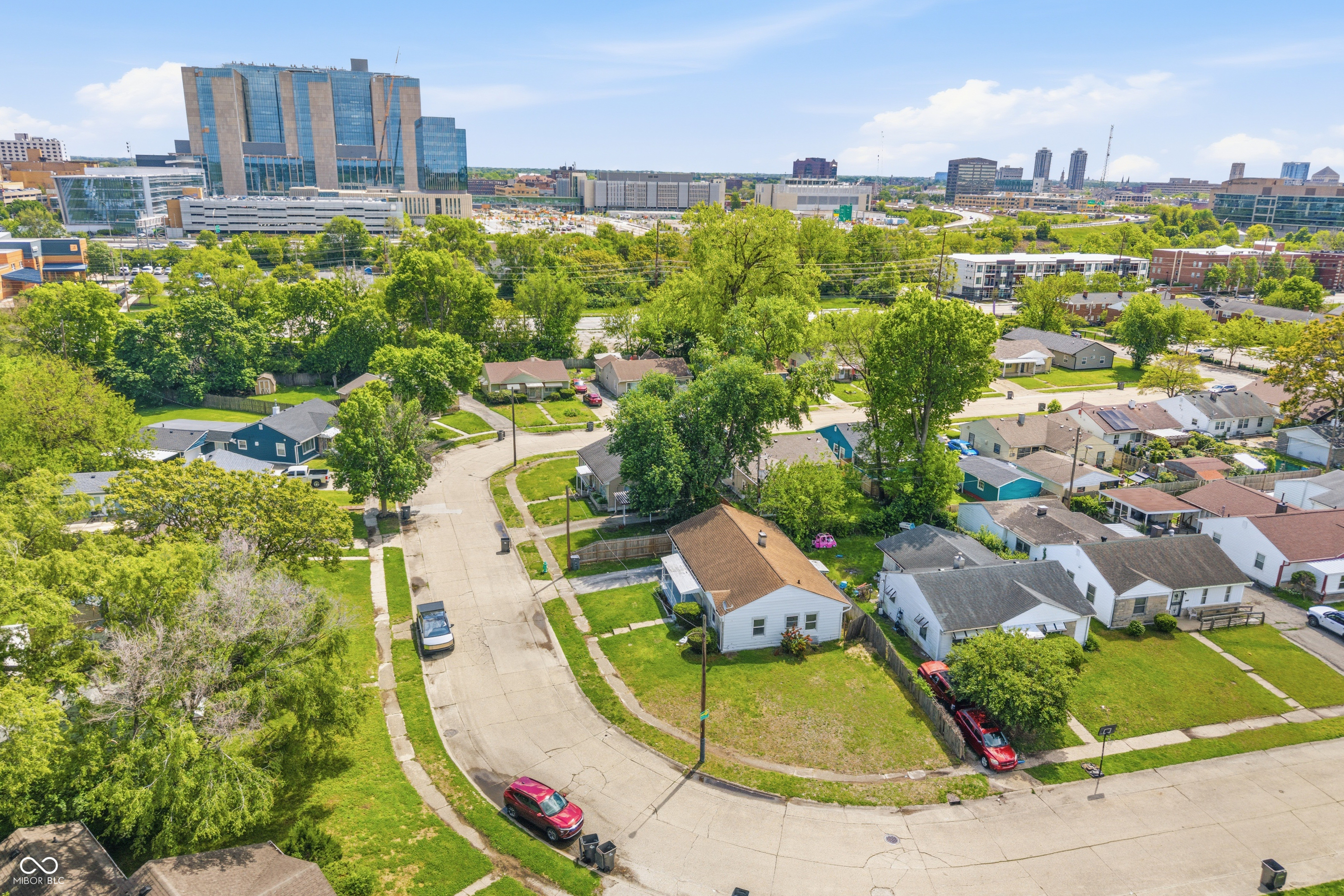 1441 W Lynn Drive