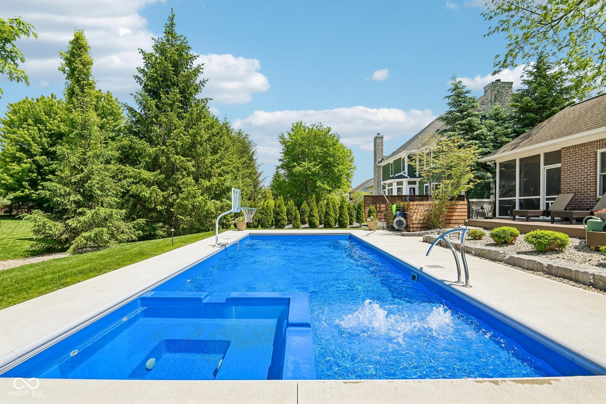 14668 Whispering Breeze Drive