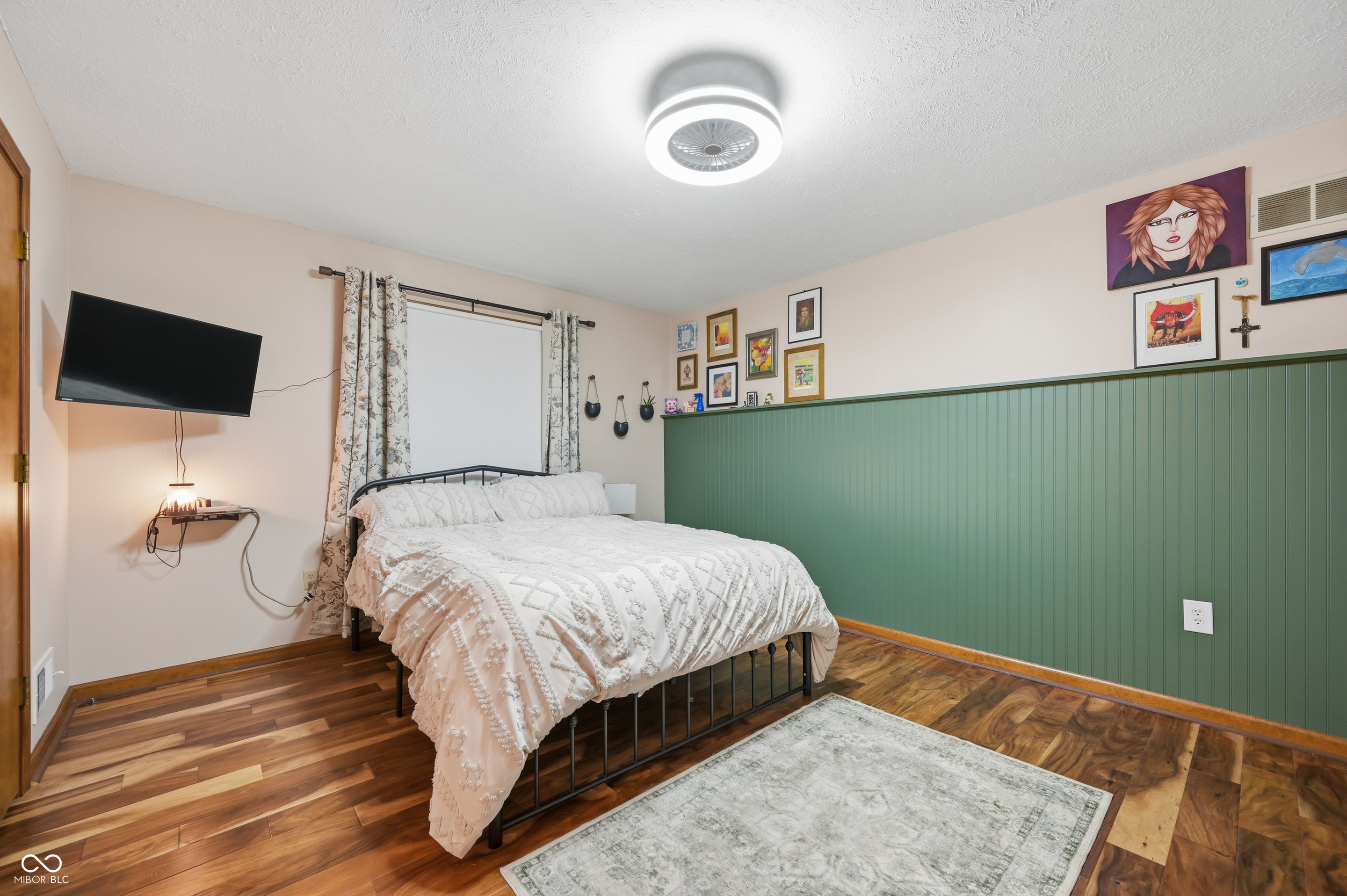 848 Bennett Court