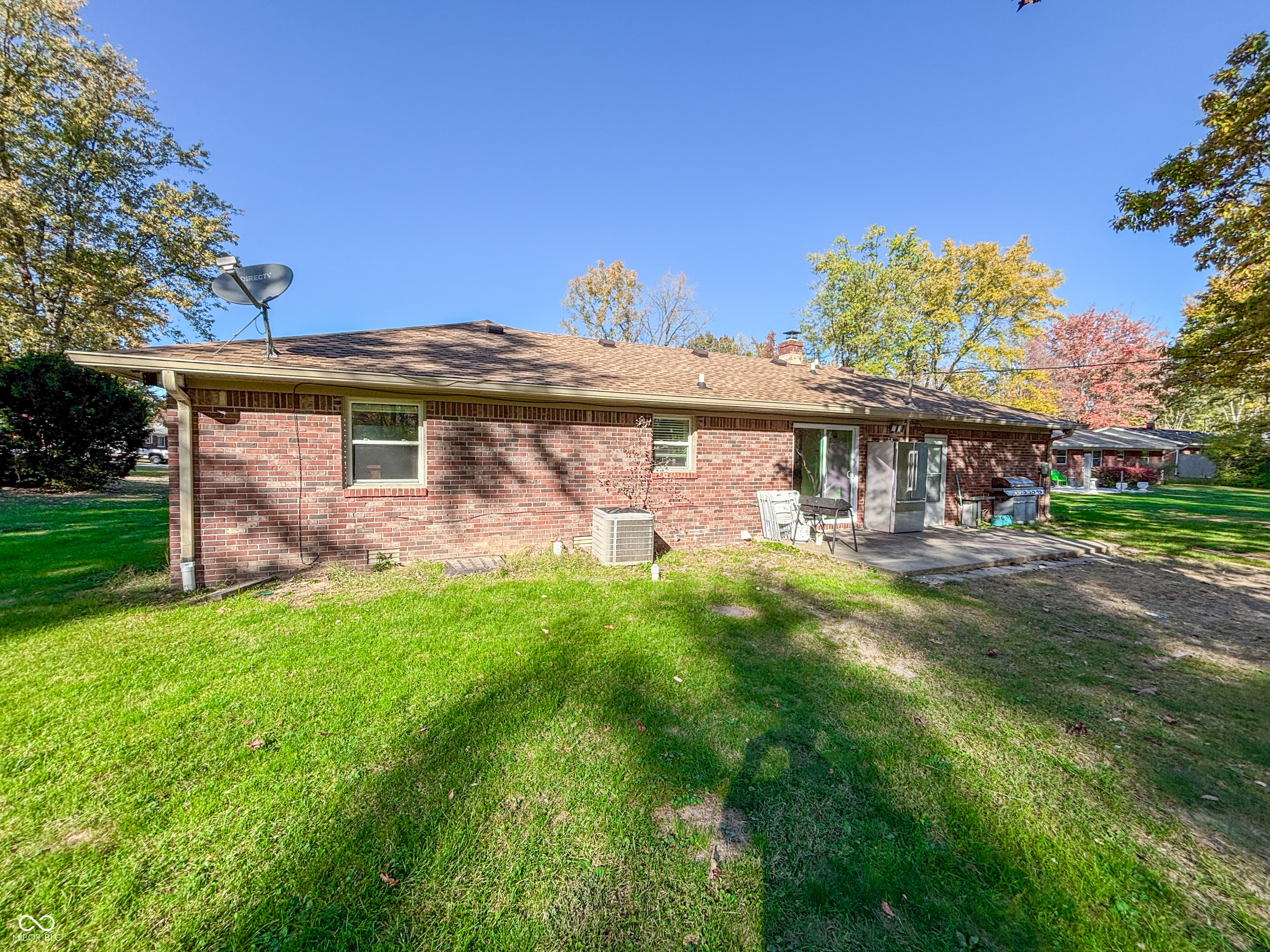 3211 W Sharon Drive