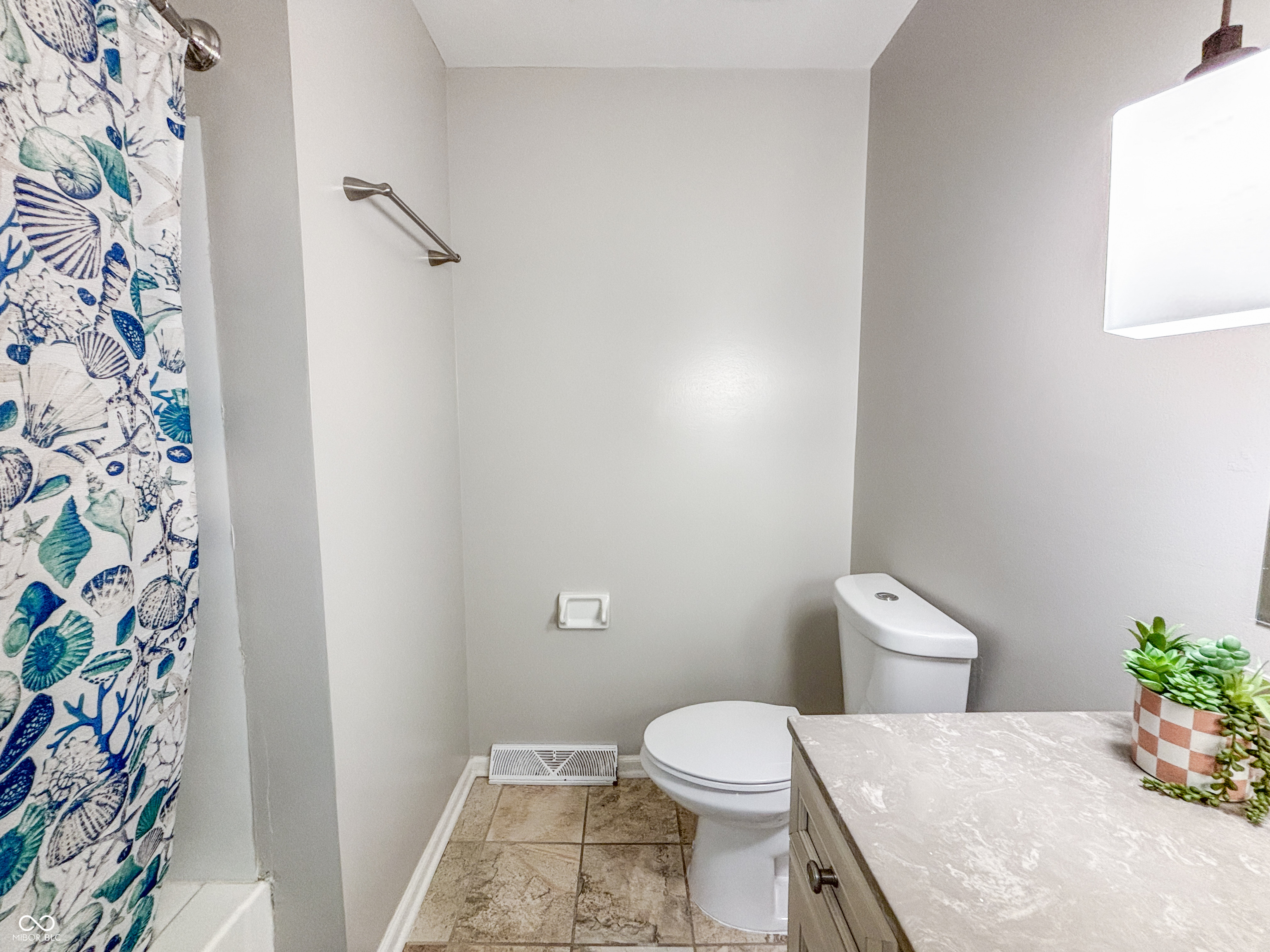 3211 W Sharon Drive