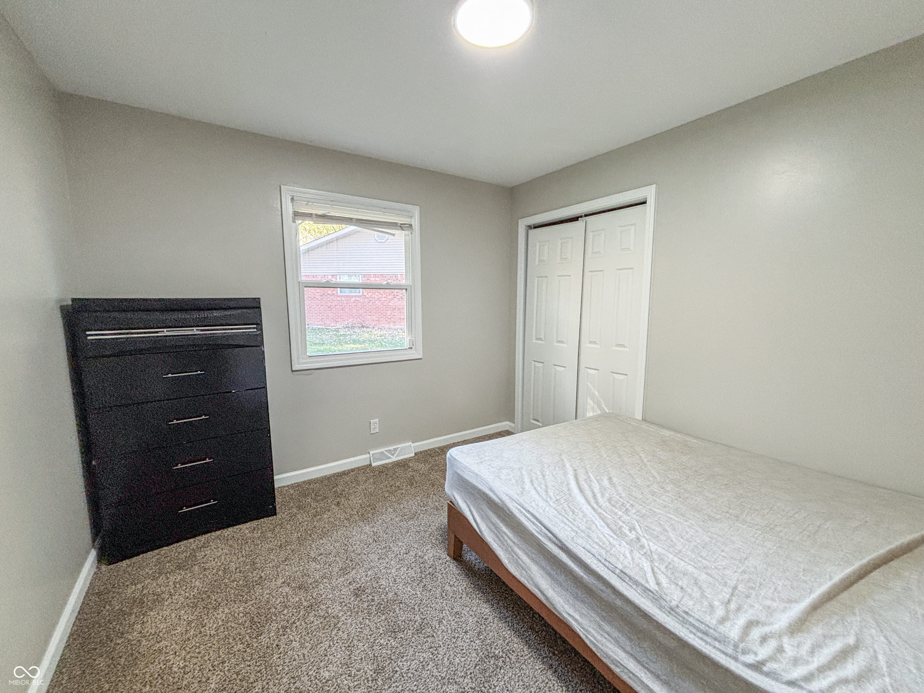3211 W Sharon Drive