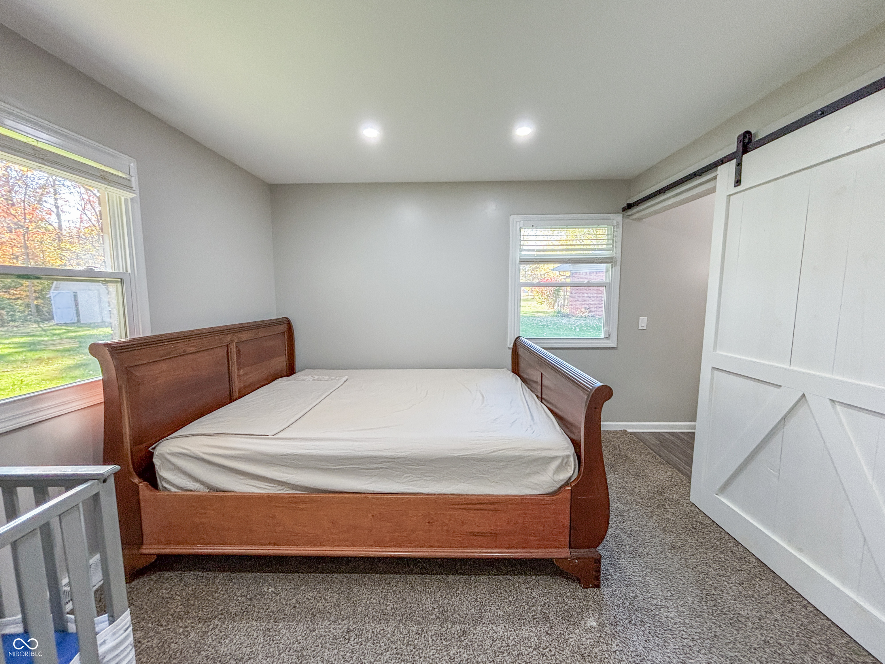 3211 W Sharon Drive