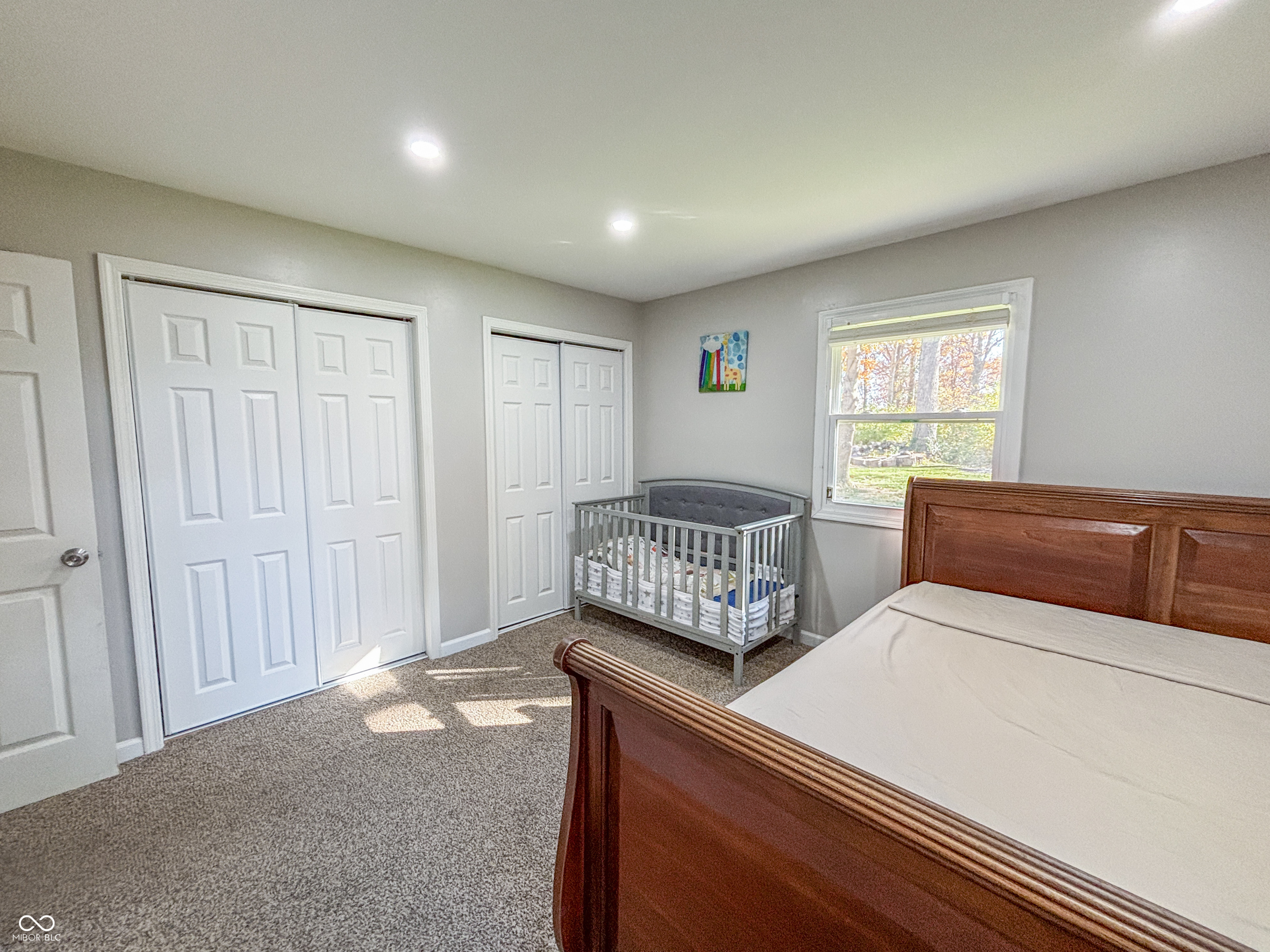 3211 W Sharon Drive