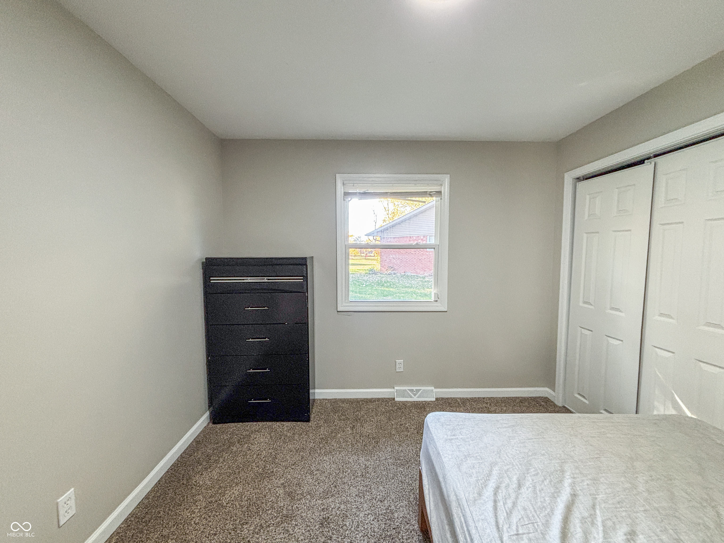 3211 W Sharon Drive