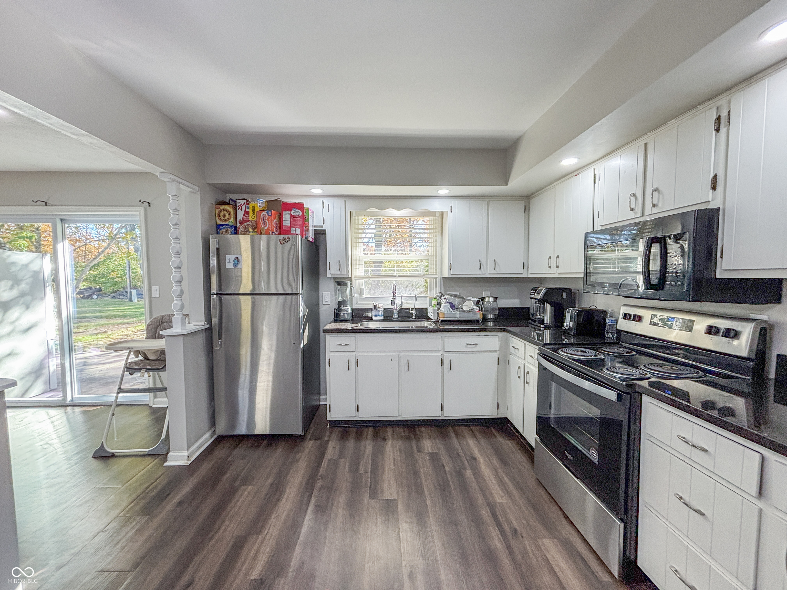 3211 W Sharon Drive