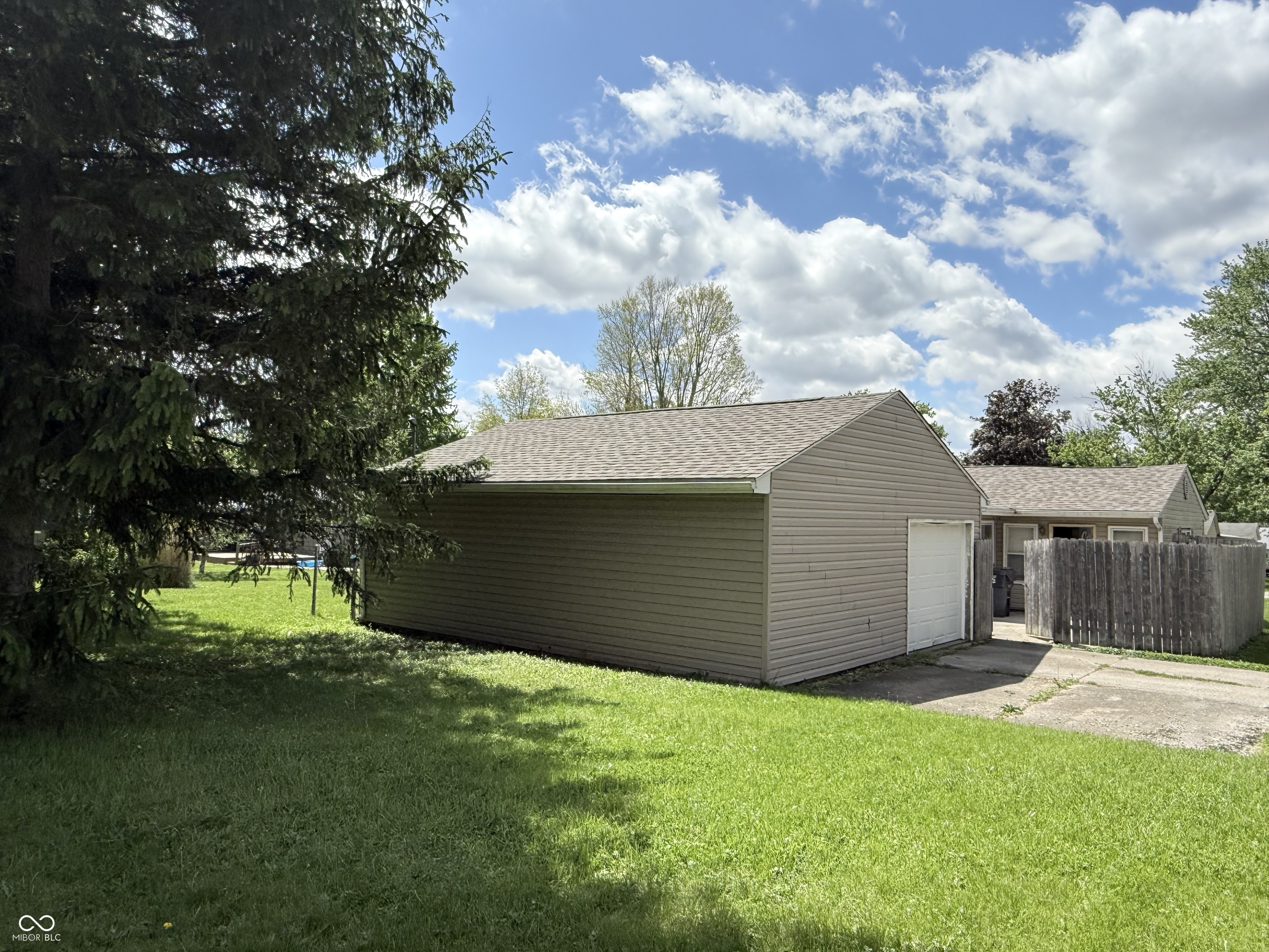 335 N Parker Avenue