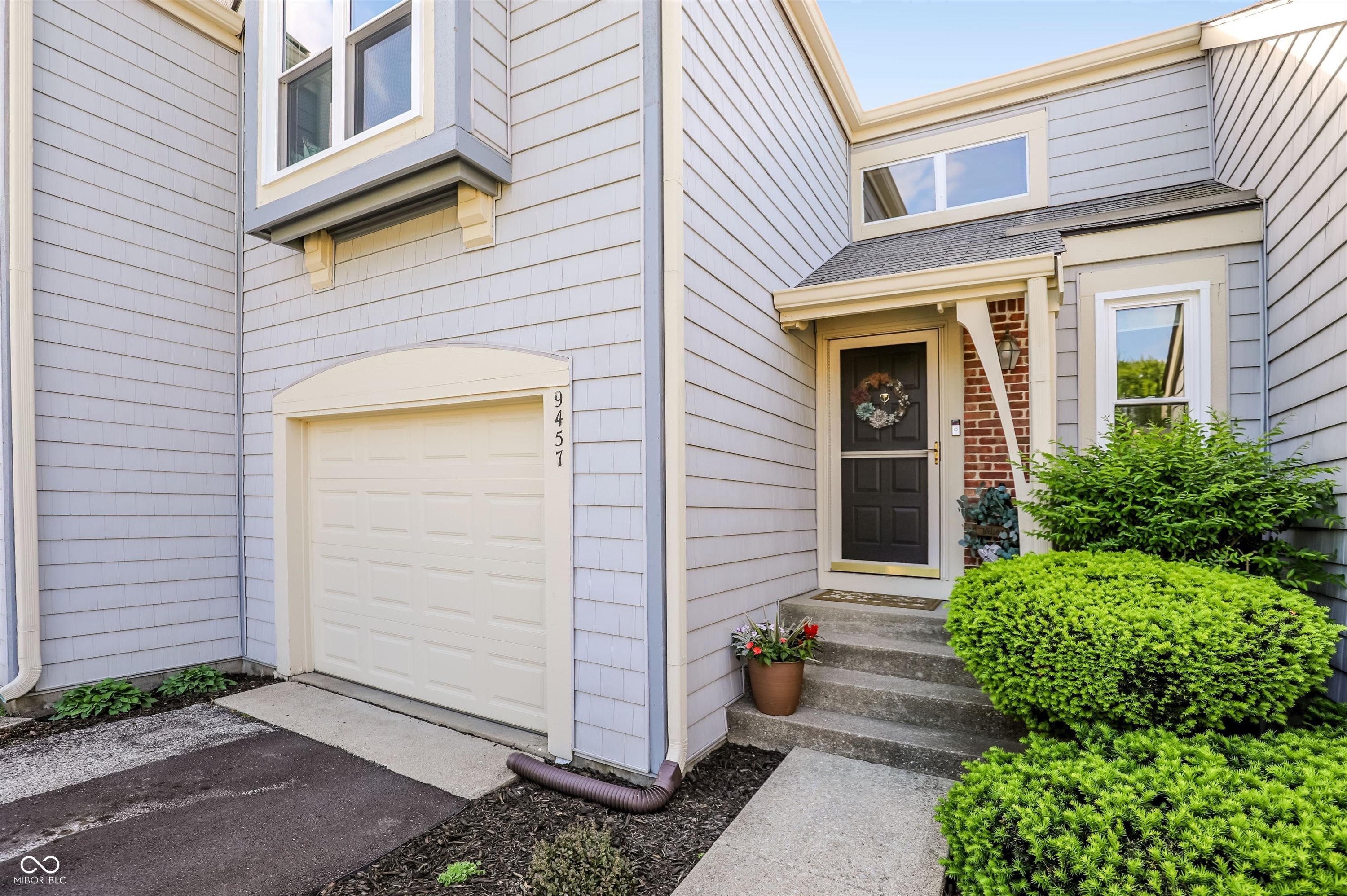 9457 Bridgewater Circle